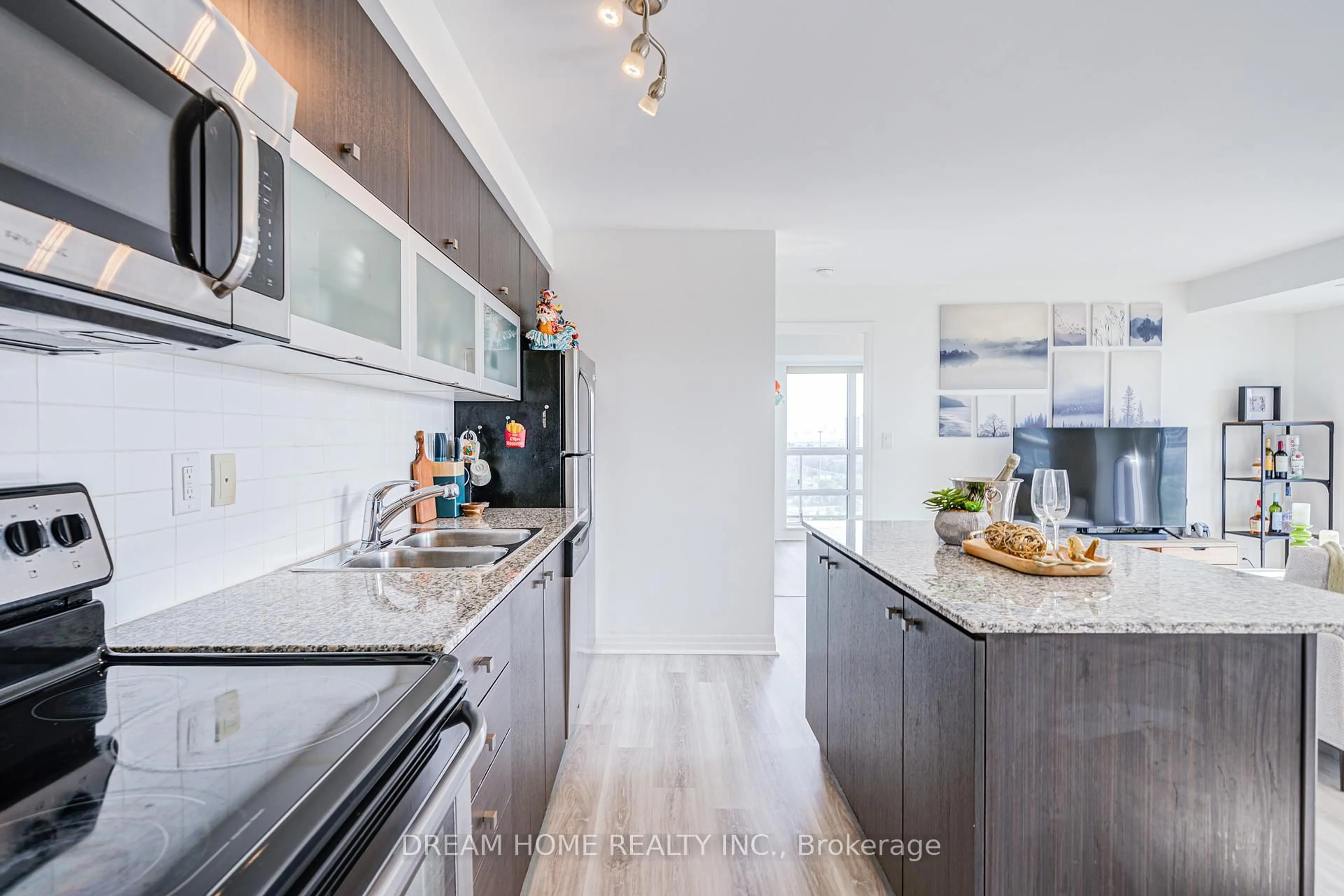 Open concept kitchen, unknown for 2015 Sheppard Ave #904, Toronto Ontario M2J 0B3