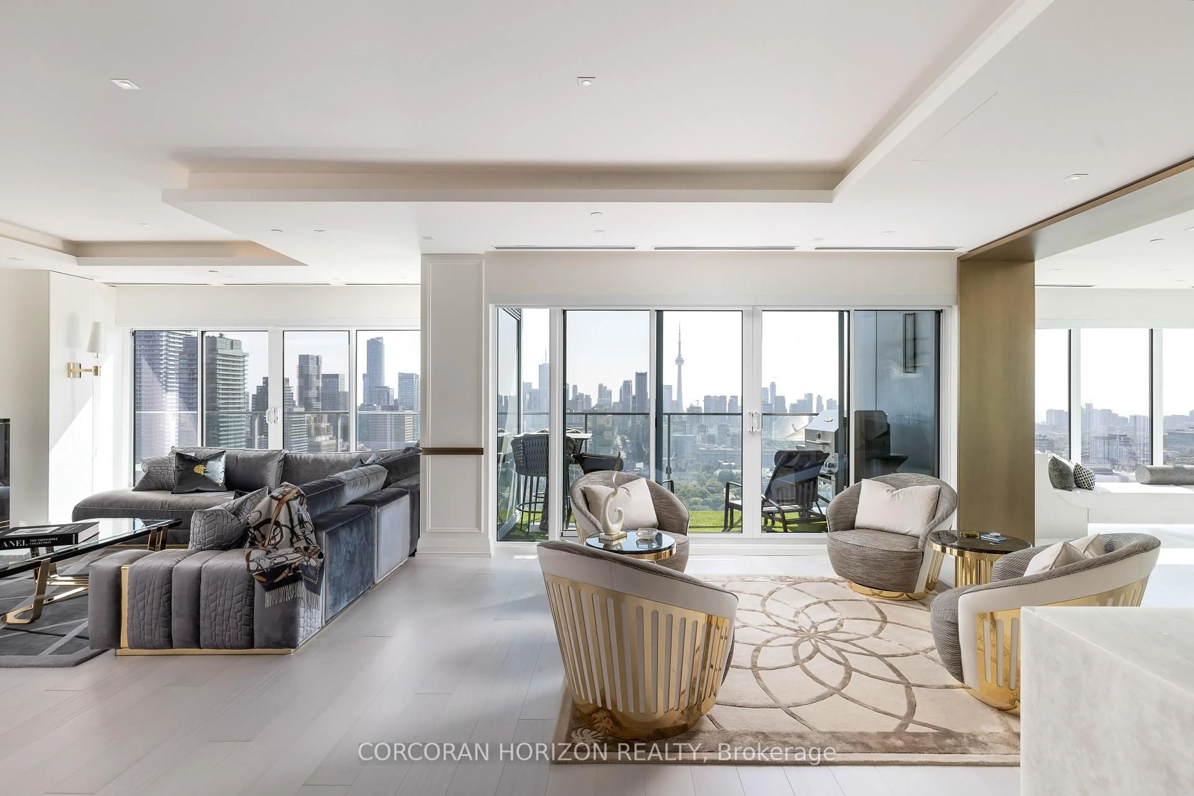 Unknown for 200 Cumberland St #3802, Toronto Ontario M5R 0B7