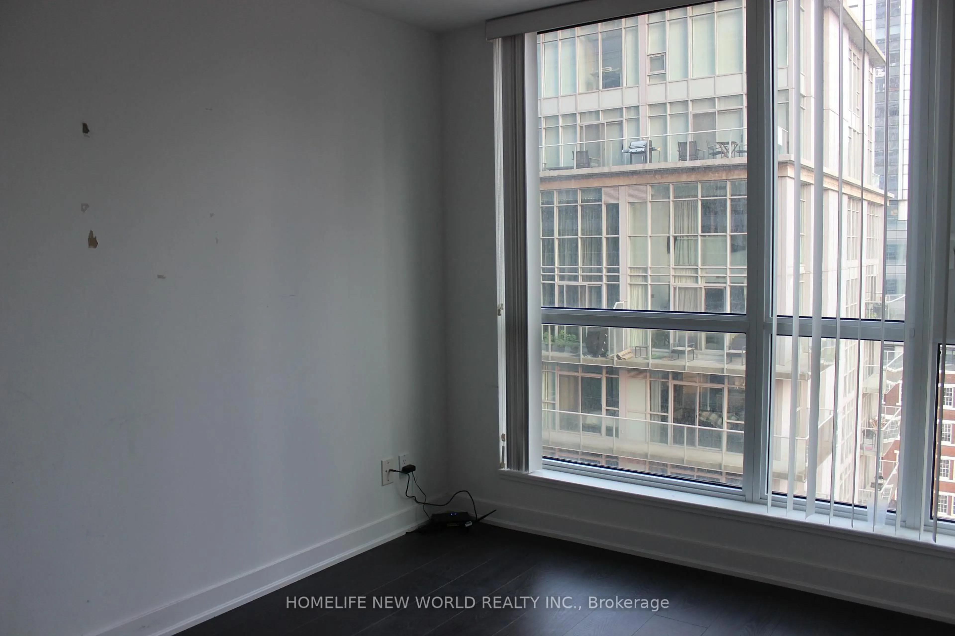 A pic of a room for 30 Nelson St #1107, Toronto Ontario M5V 0H5