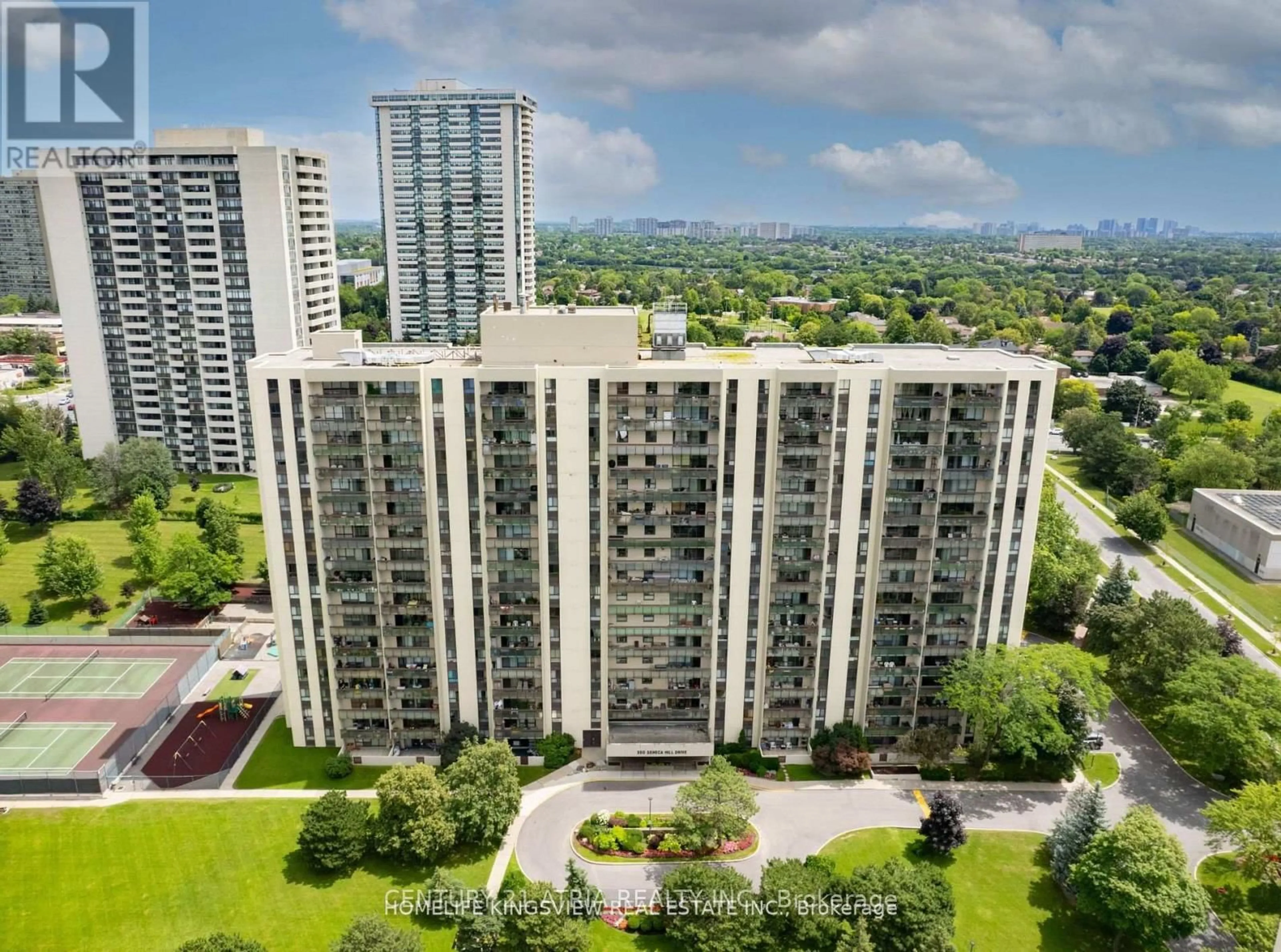 A pic from outside/outdoor area/front of a property/back of a property/a pic from drone, city buildings view from balcony for 350 Seneca Hill Dr #814, Toronto Ontario M2J 4S7