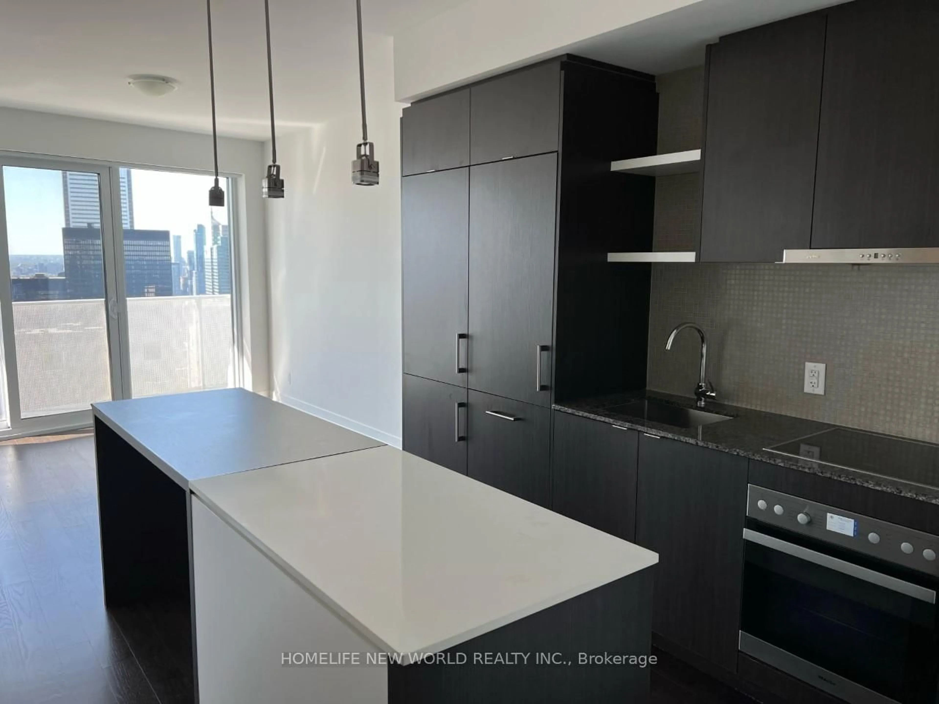 Unknown for 88 Harbour St #7103, Toronto Ontario M5J 0C3