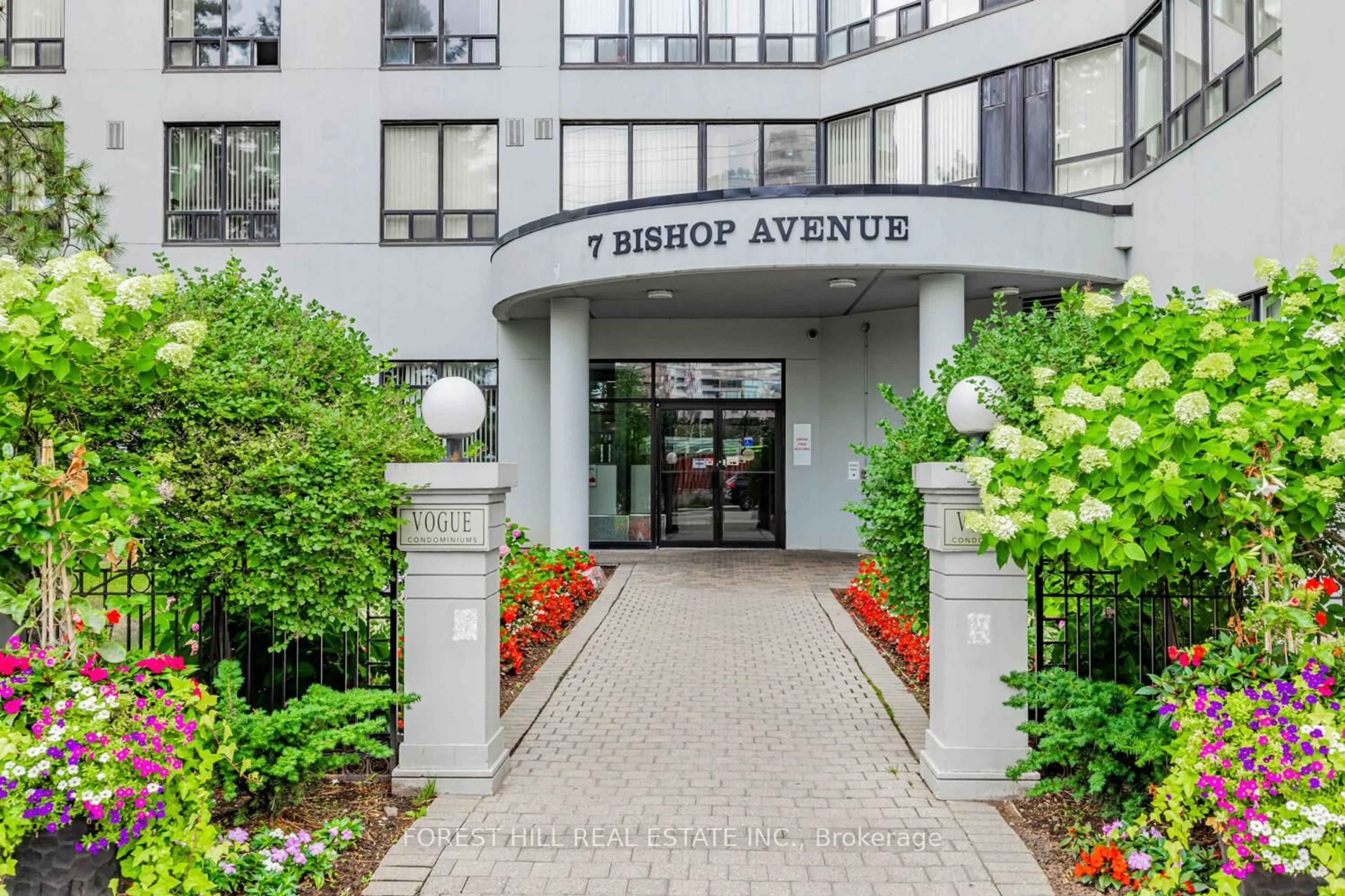 Indoor foyer for 7 Bishop Ave #2205, Toronto Ontario M2M 4J4