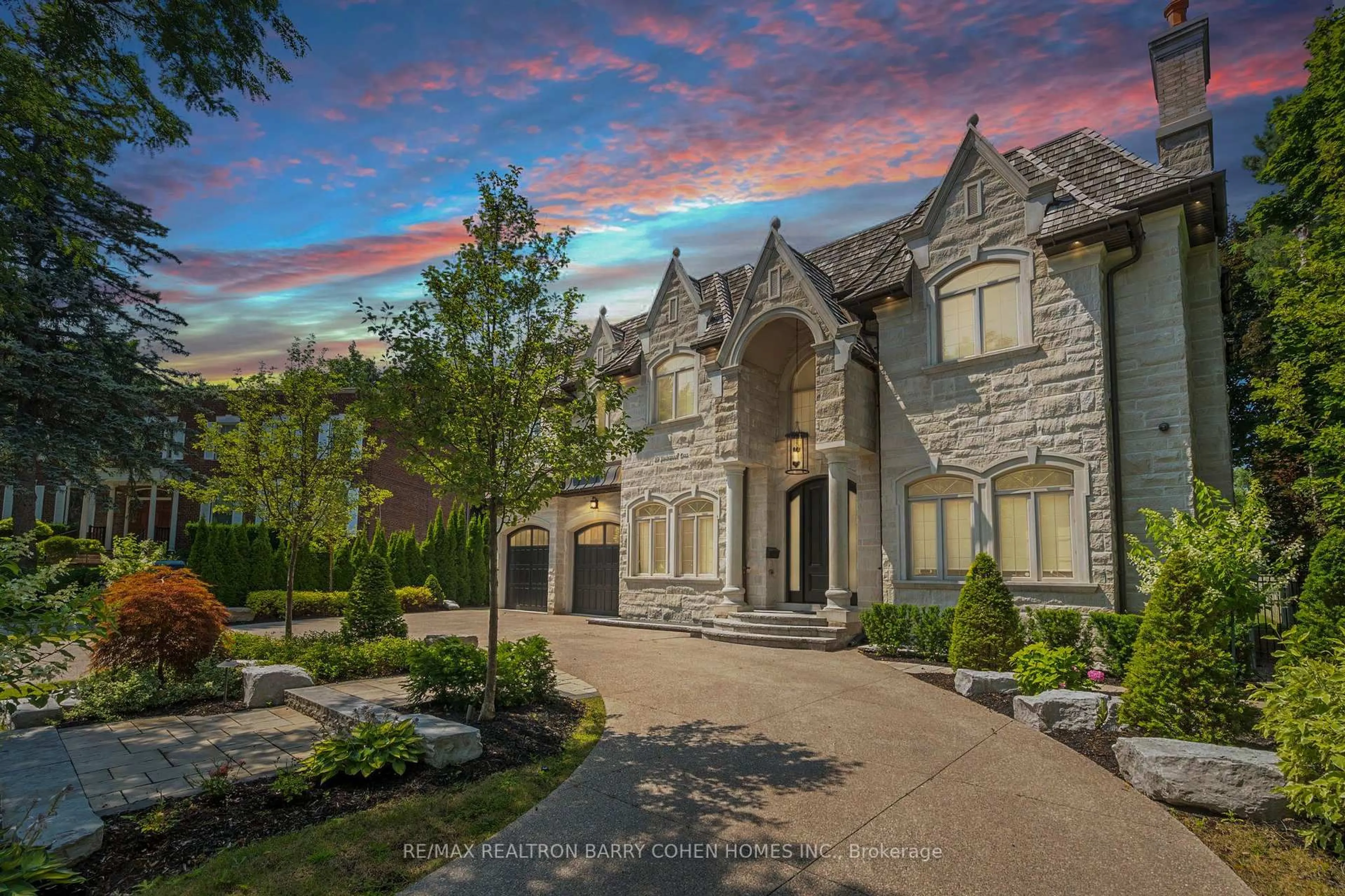 Home with brick exterior material, street for 29 Junewood Cres, Toronto Ontario M2L 2C3