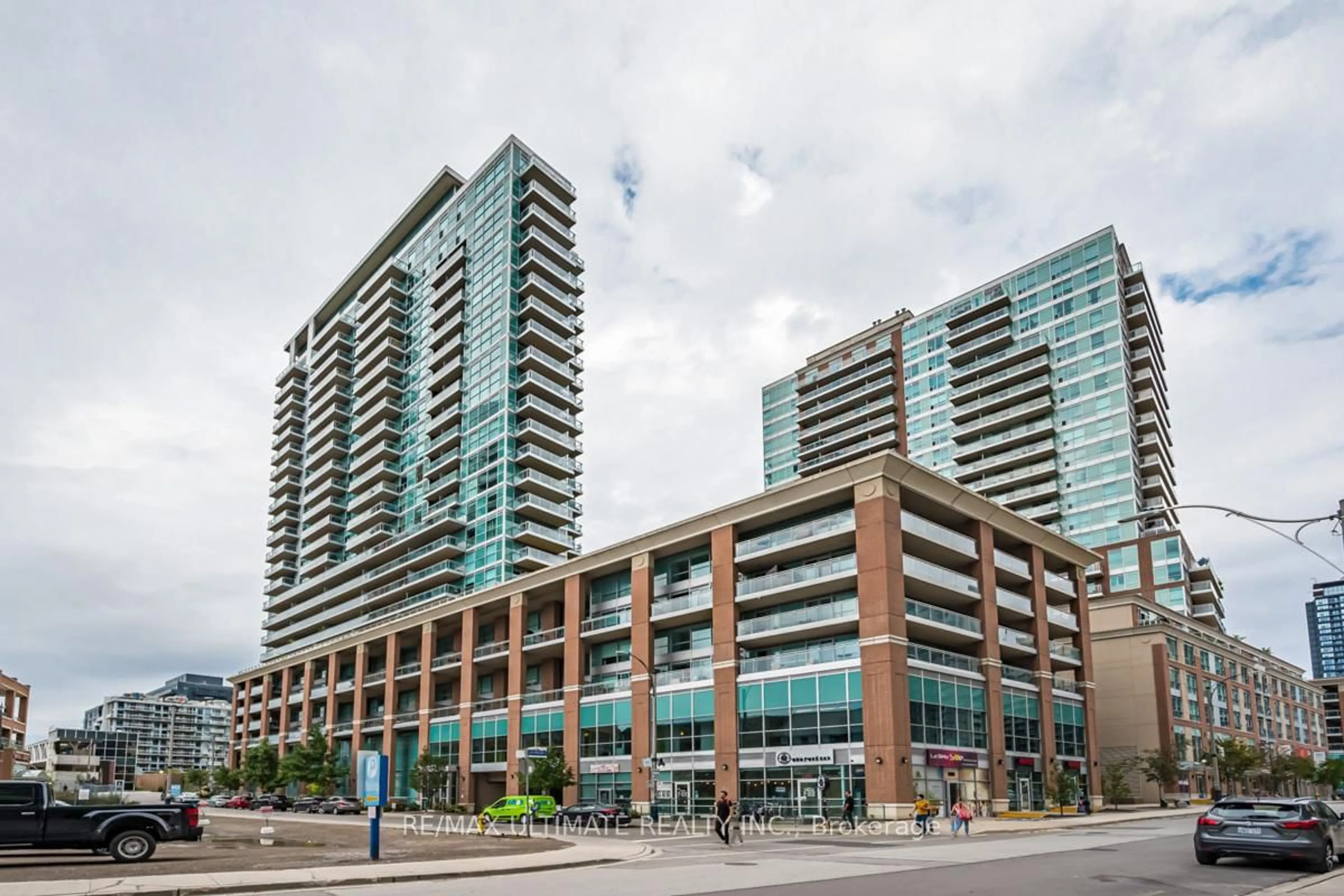 Unknown for 100 Western Battery Rd #1108, Toronto Ontario M6K 3S2