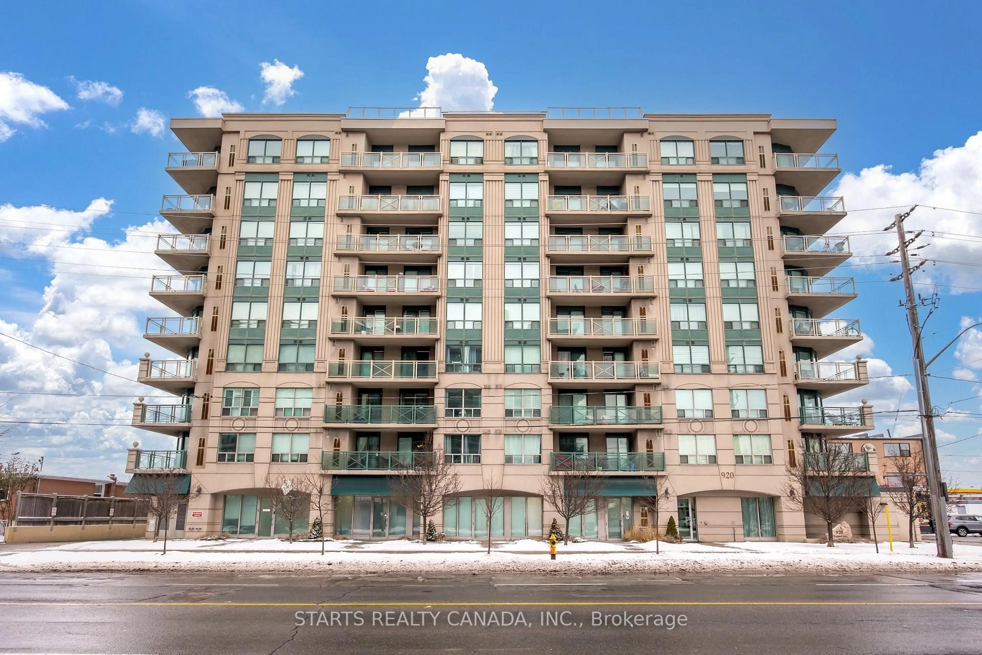 Indoor foyer for 920 Sheppard Ave #910, Toronto Ontario M3H 0A2