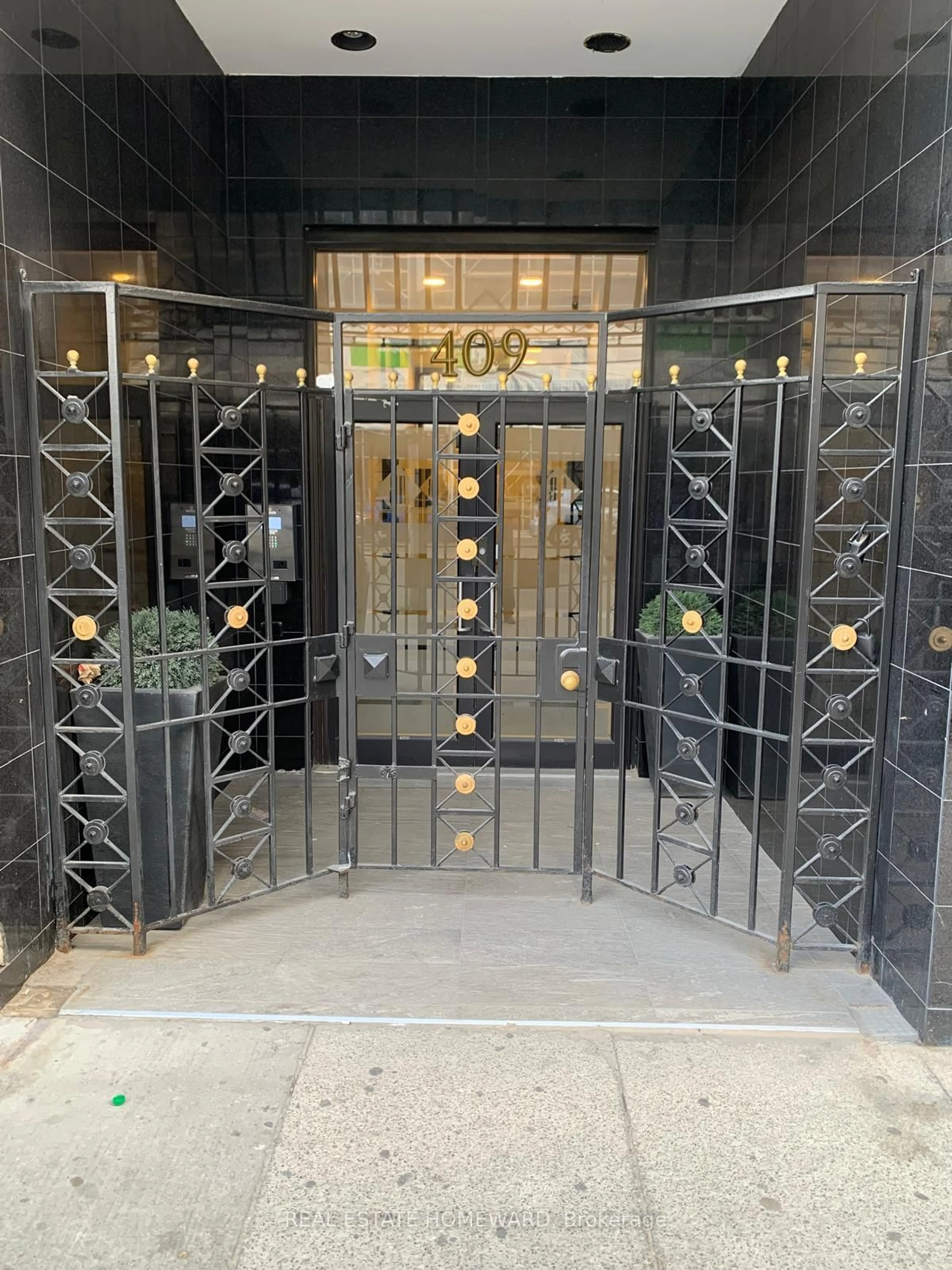 Unknown for 409 Bloor St #1101, Toronto Ontario M4W 3T2