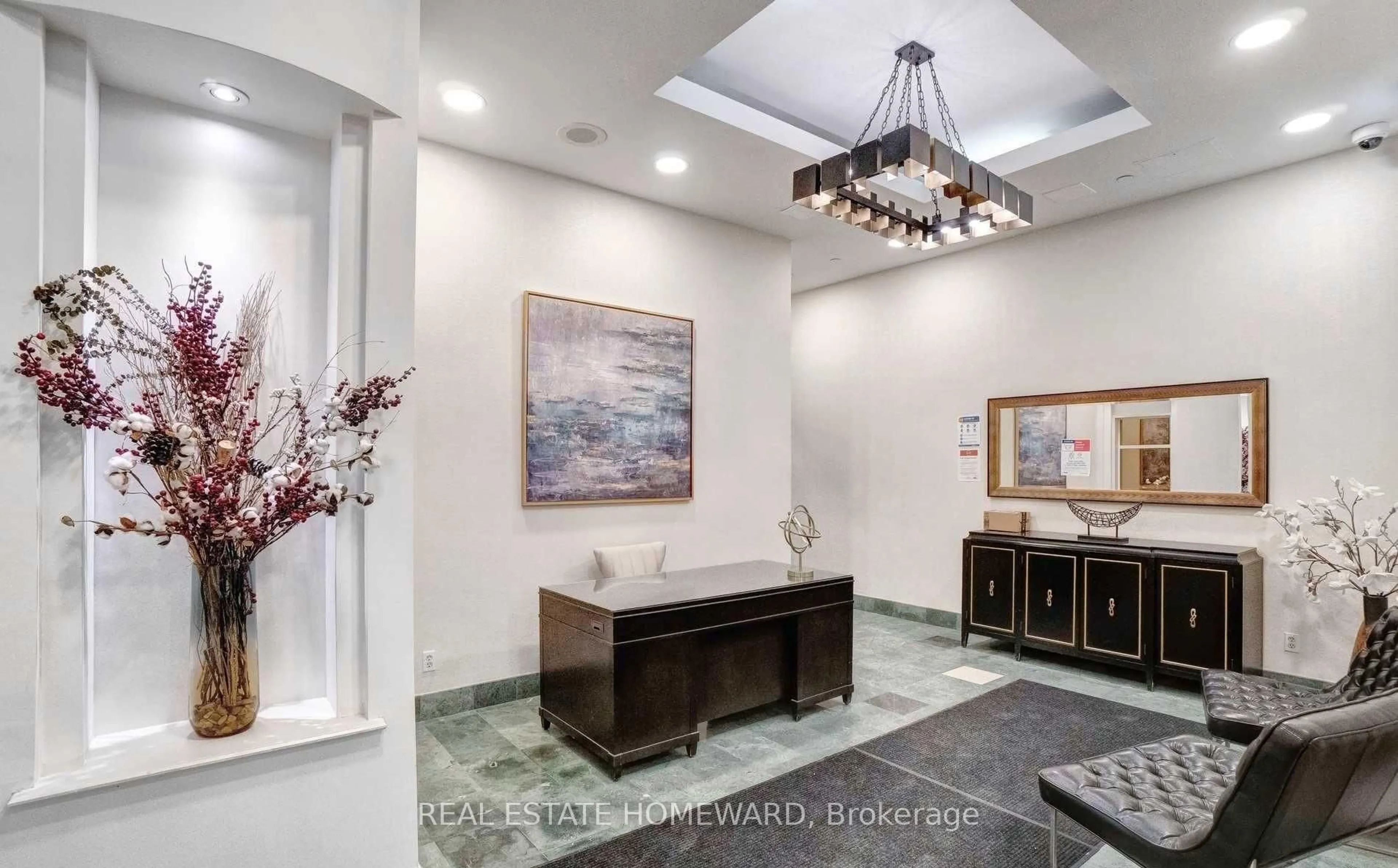 Indoor foyer for 409 Bloor St #1101, Toronto Ontario M4W 3T2