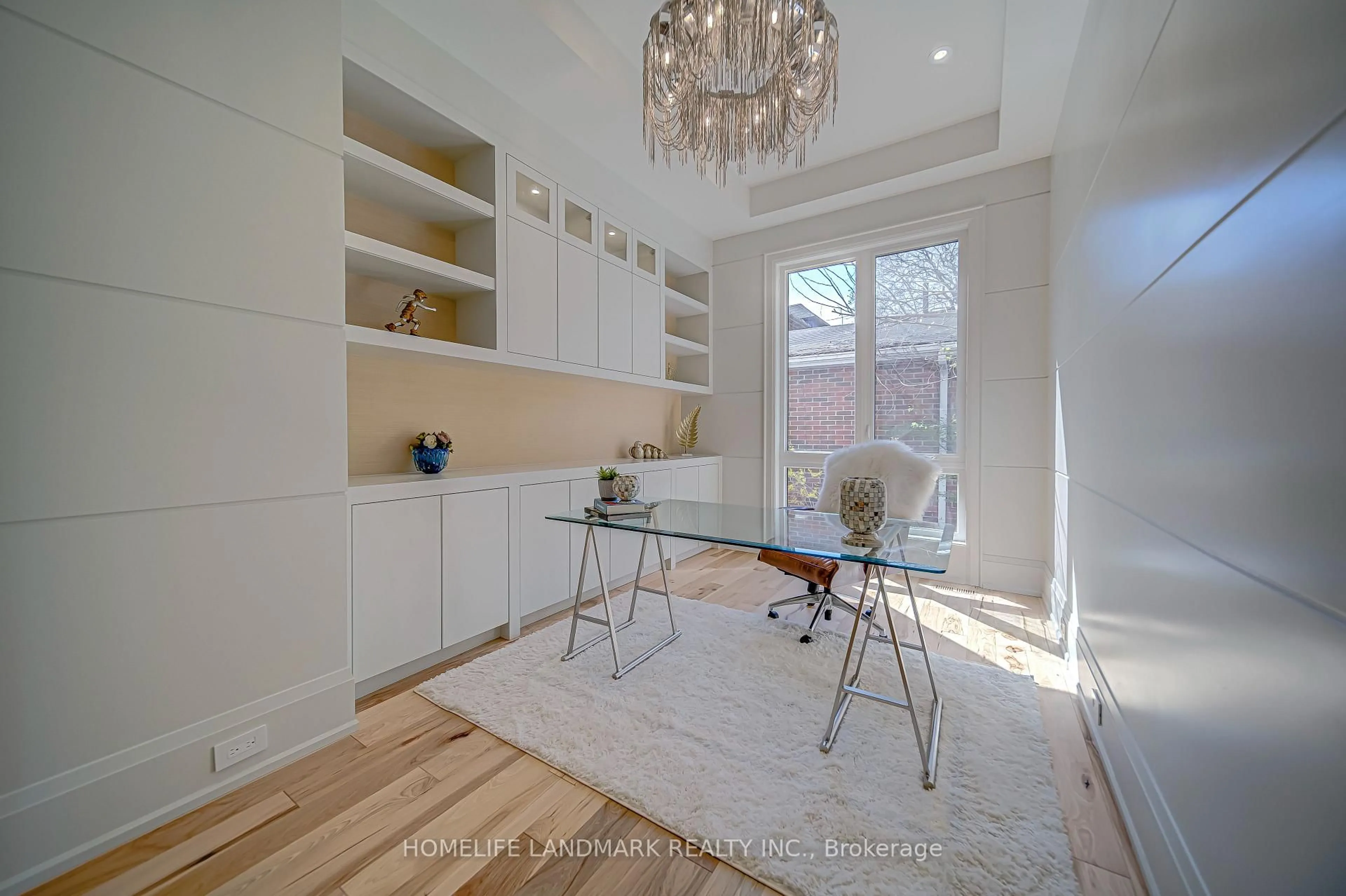 Unknown for 154 Glen Cedar Rd, Toronto Ontario M6C 3G5
