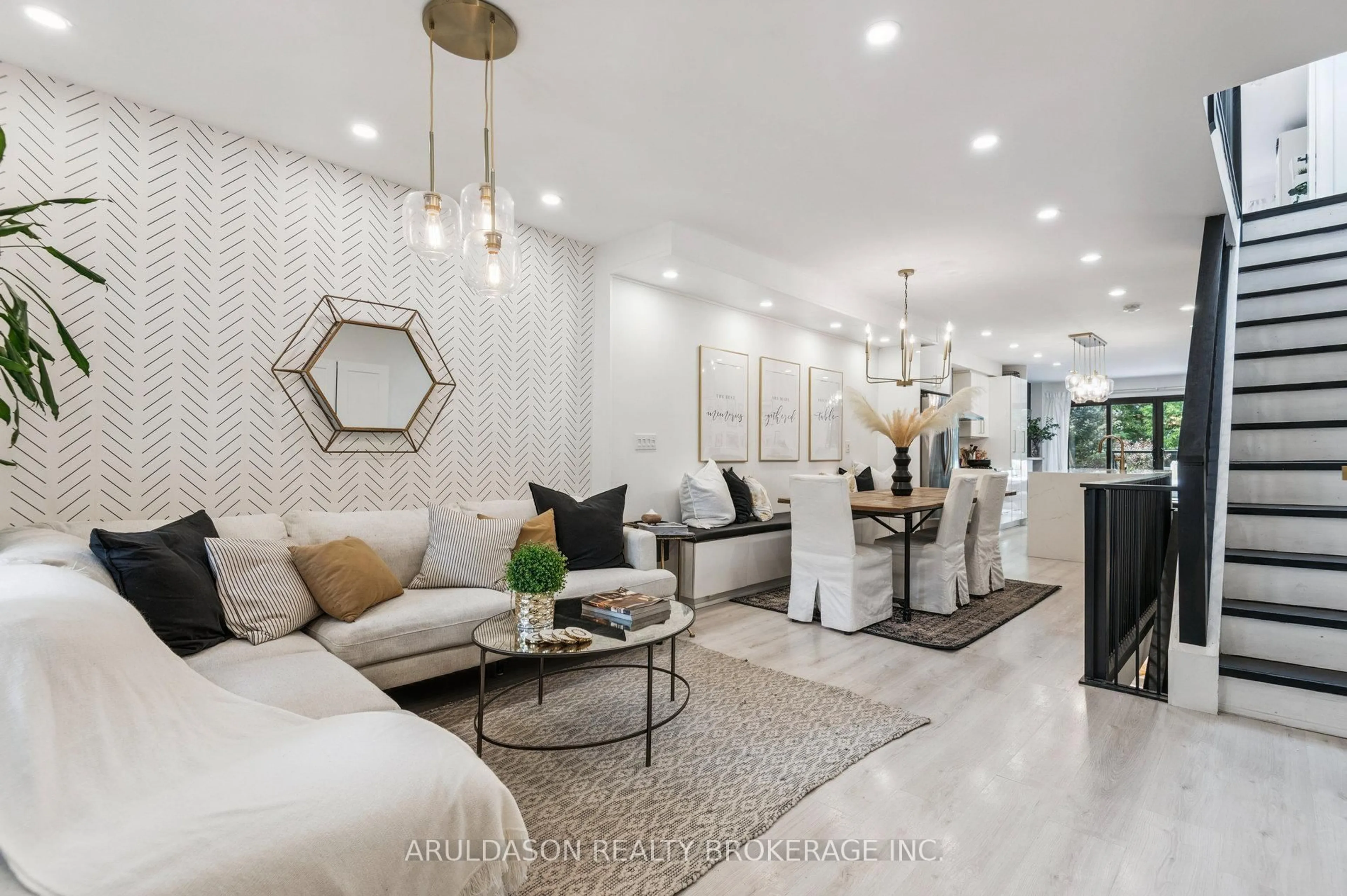 Living room with furniture, ceramic/tile floor for 262 Roselawn Ave, Toronto Ontario M4R 1E9