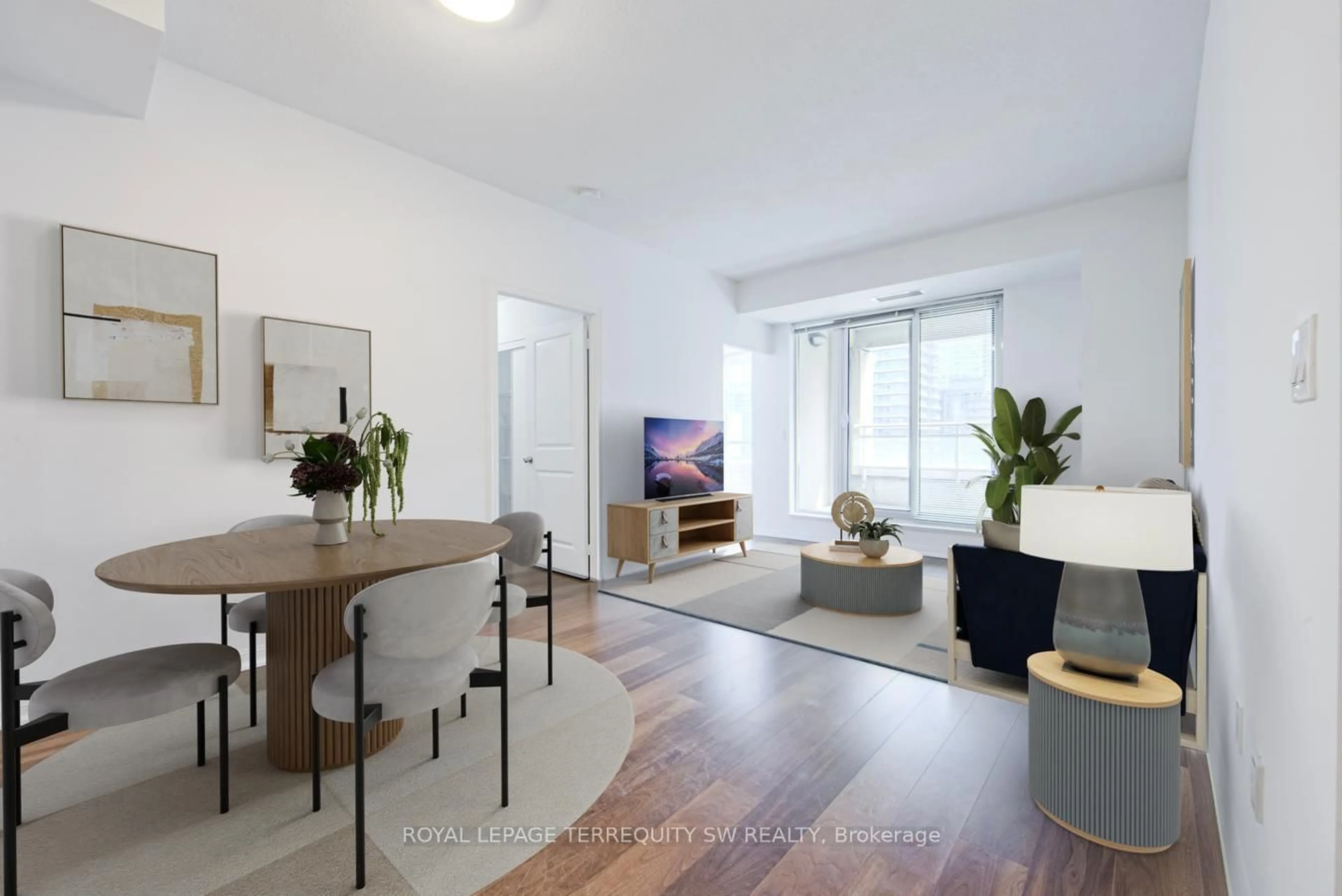 Living room with furniture, unknown for 628 Fleet St #1009, Toronto Ontario M5V 1A8