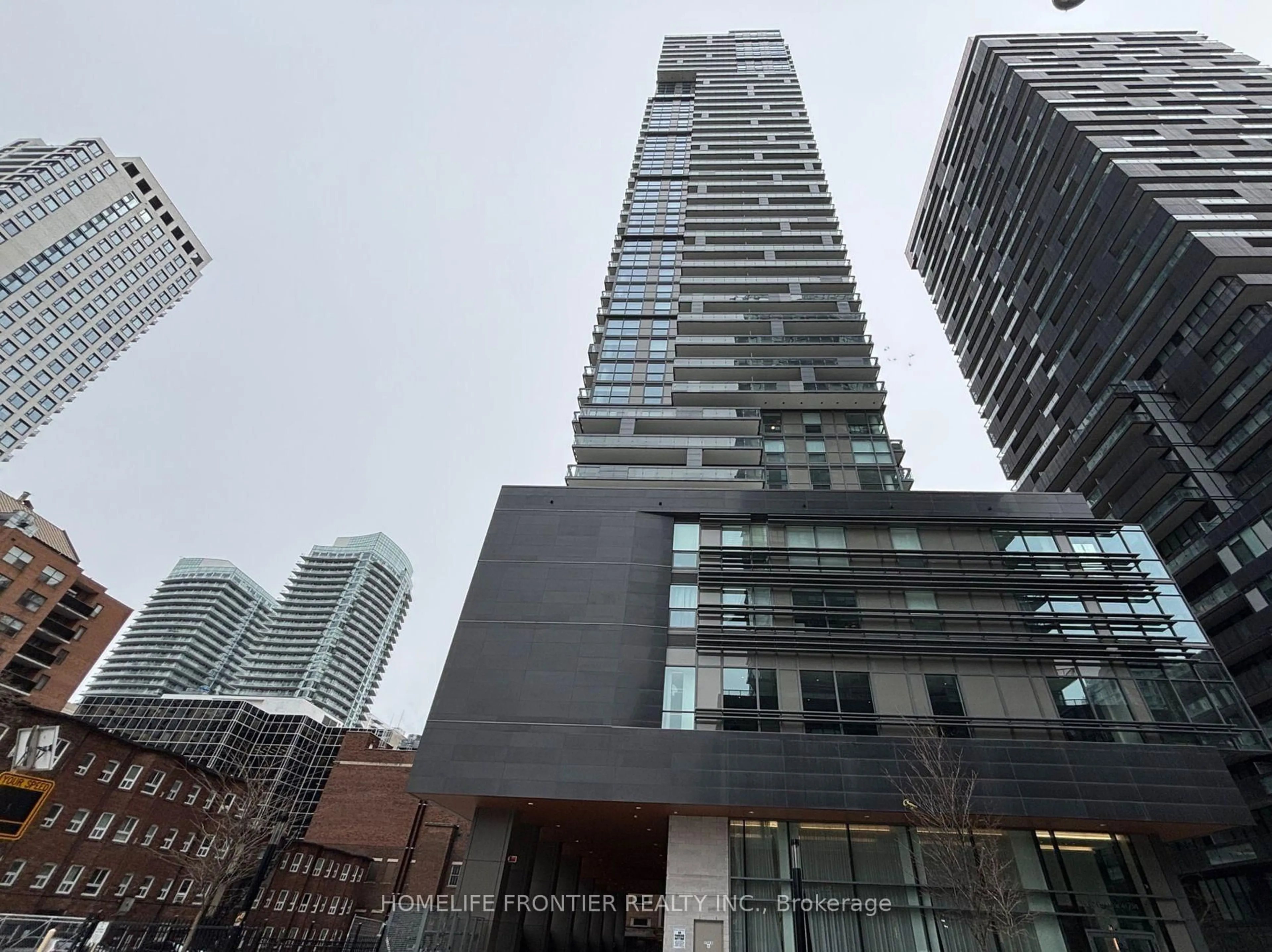 Unknown for 39 Roehampton Ave #1603, Toronto Ontario M5R 0C1