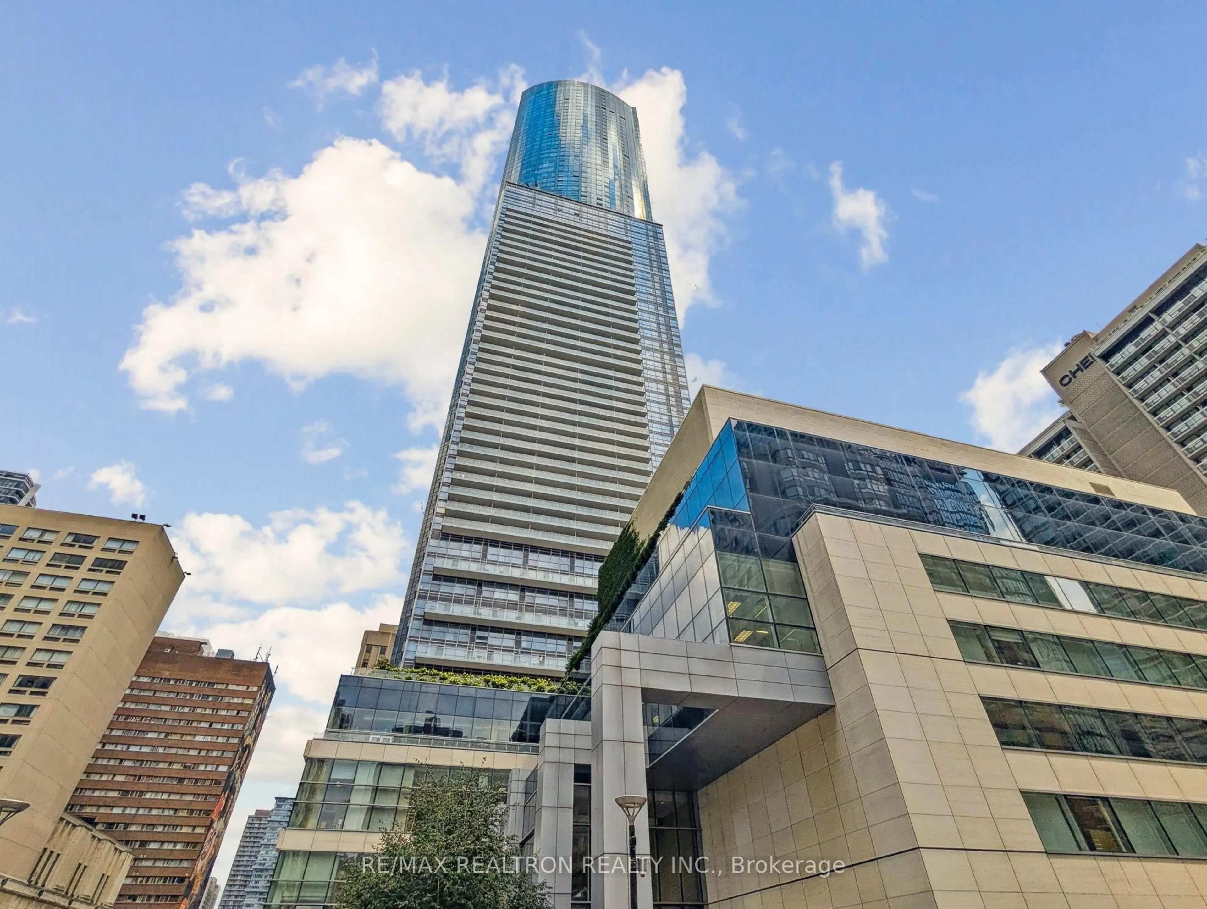 Unknown for 386 Yonge St #2201, Toronto Ontario M5B 0A5