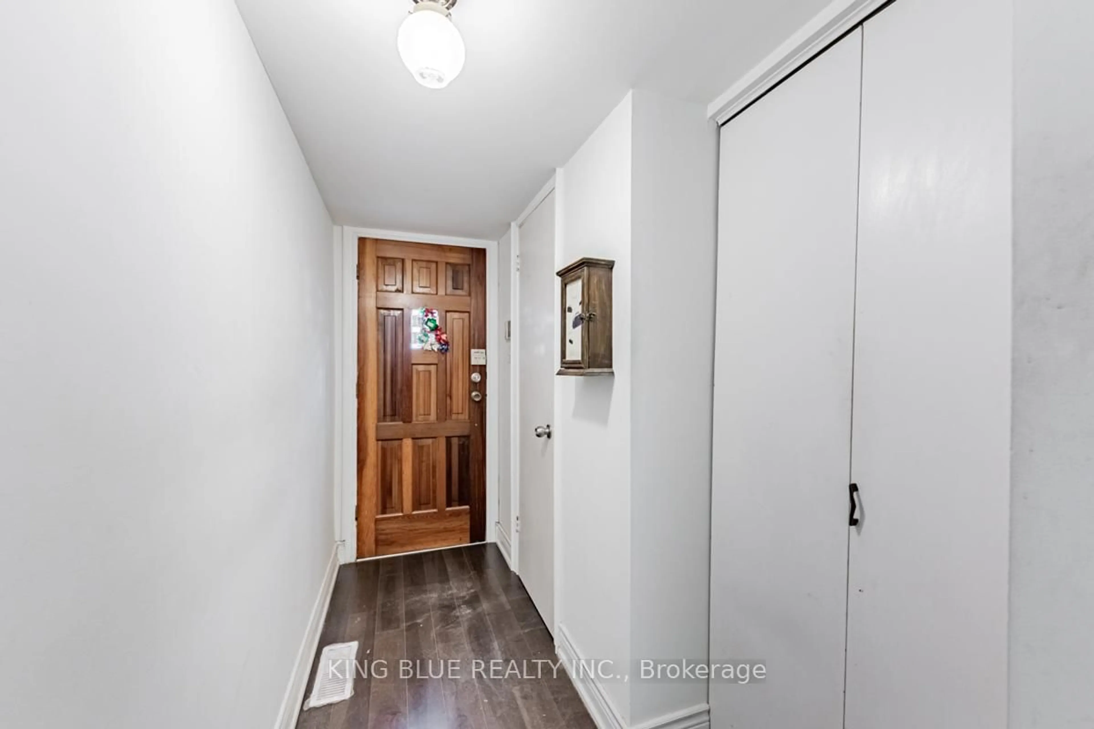 Indoor entryway for 26 Water Wheel Way, Toronto Ontario M2H 3E4