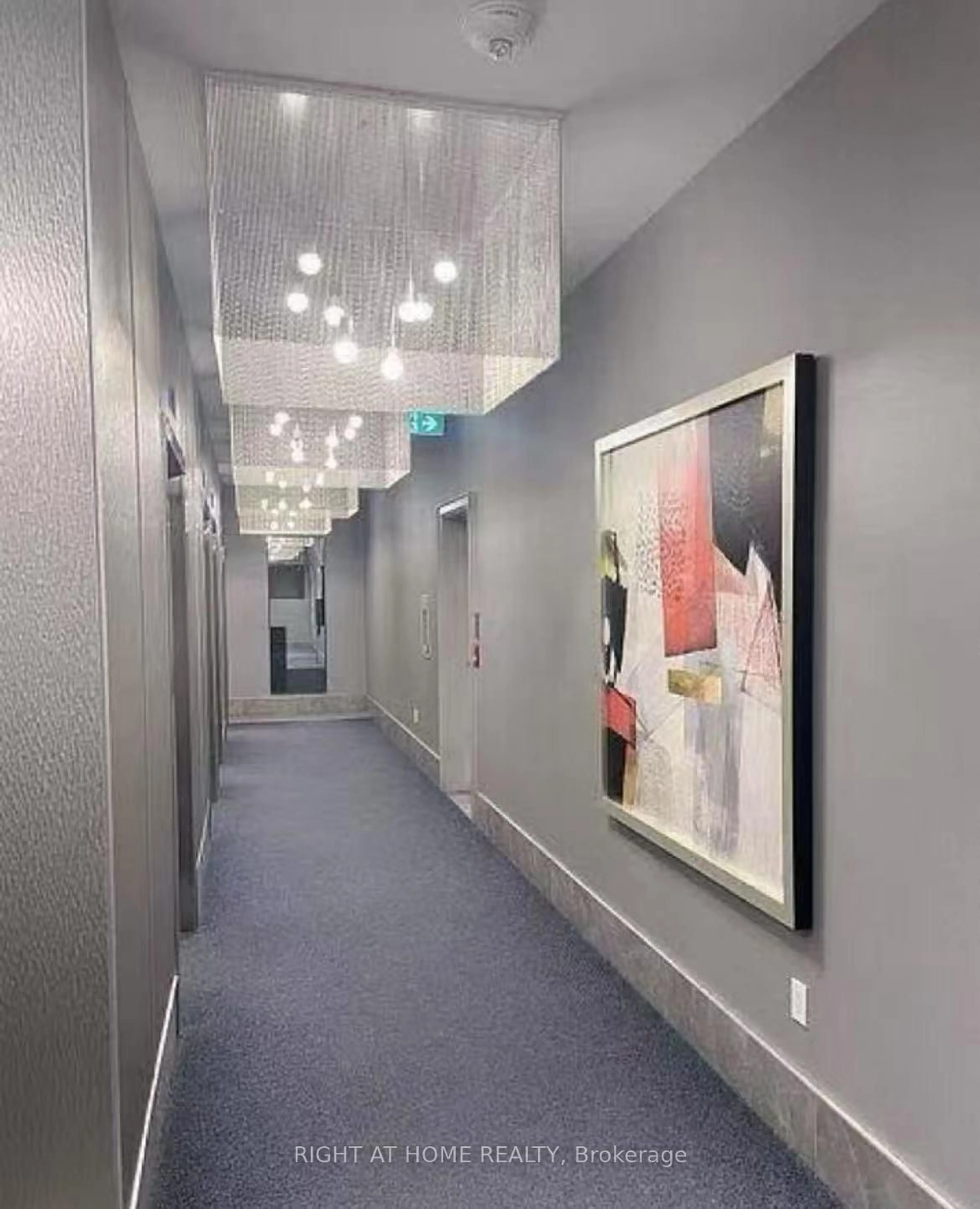 Indoor foyer for 50 Wellesley St #305, Toronto Ontario M4Y 0C8