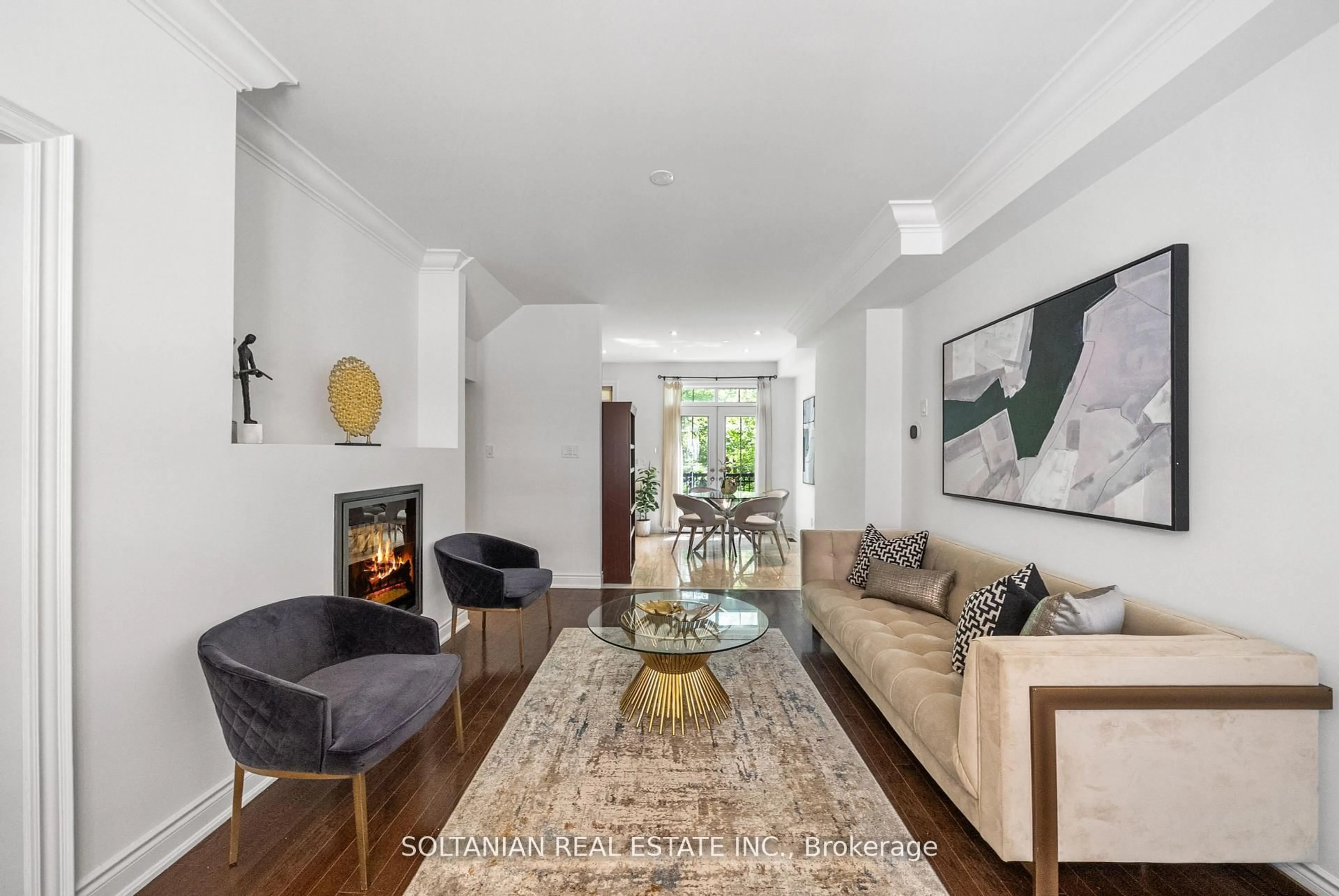 Living room with furniture, unknown for 25 Slingsby Lane, Toronto Ontario M2N 0H7