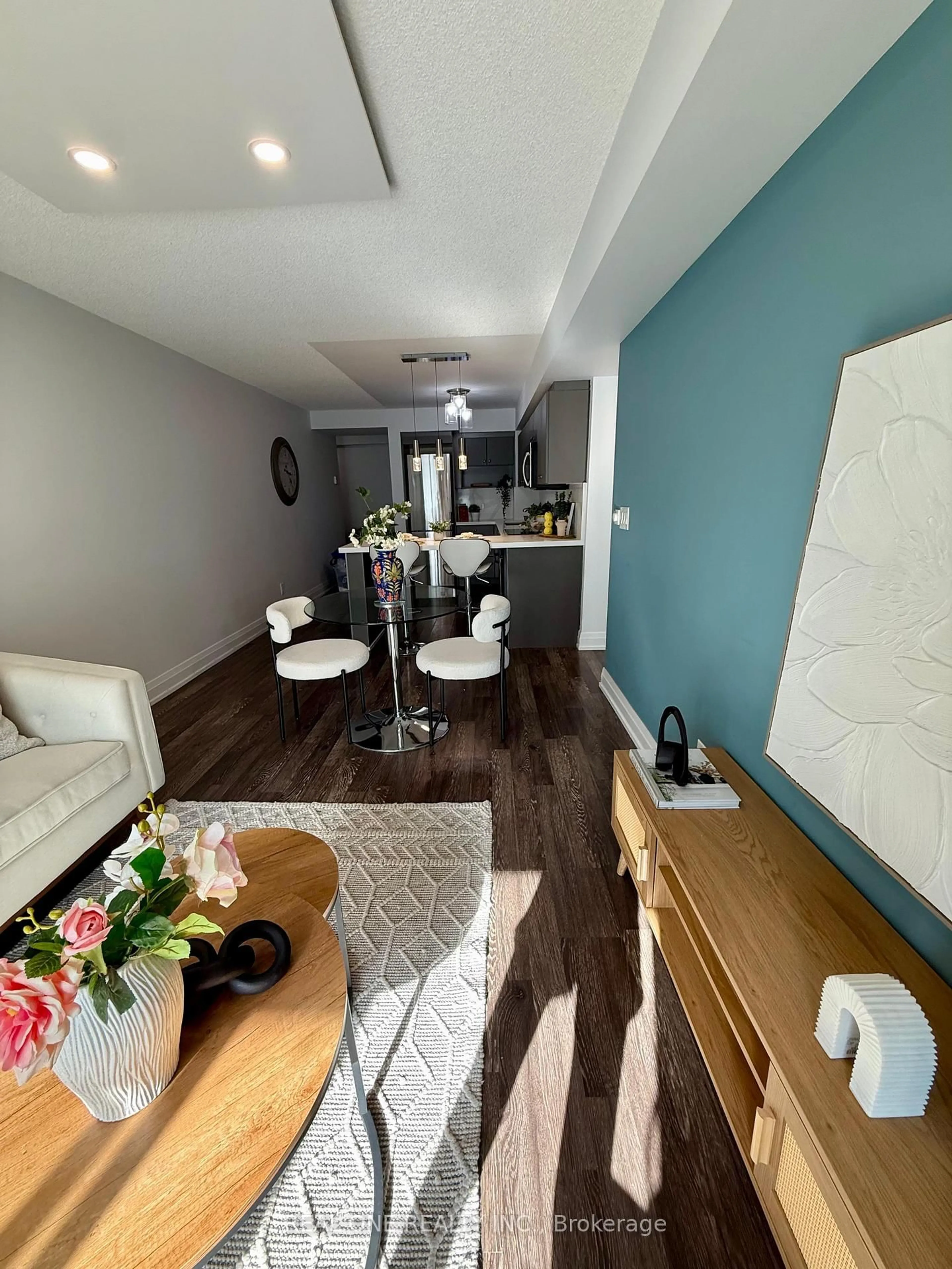 A pic of a room for 565 Wilson Ave #904W, Toronto Ontario M3H 0C5