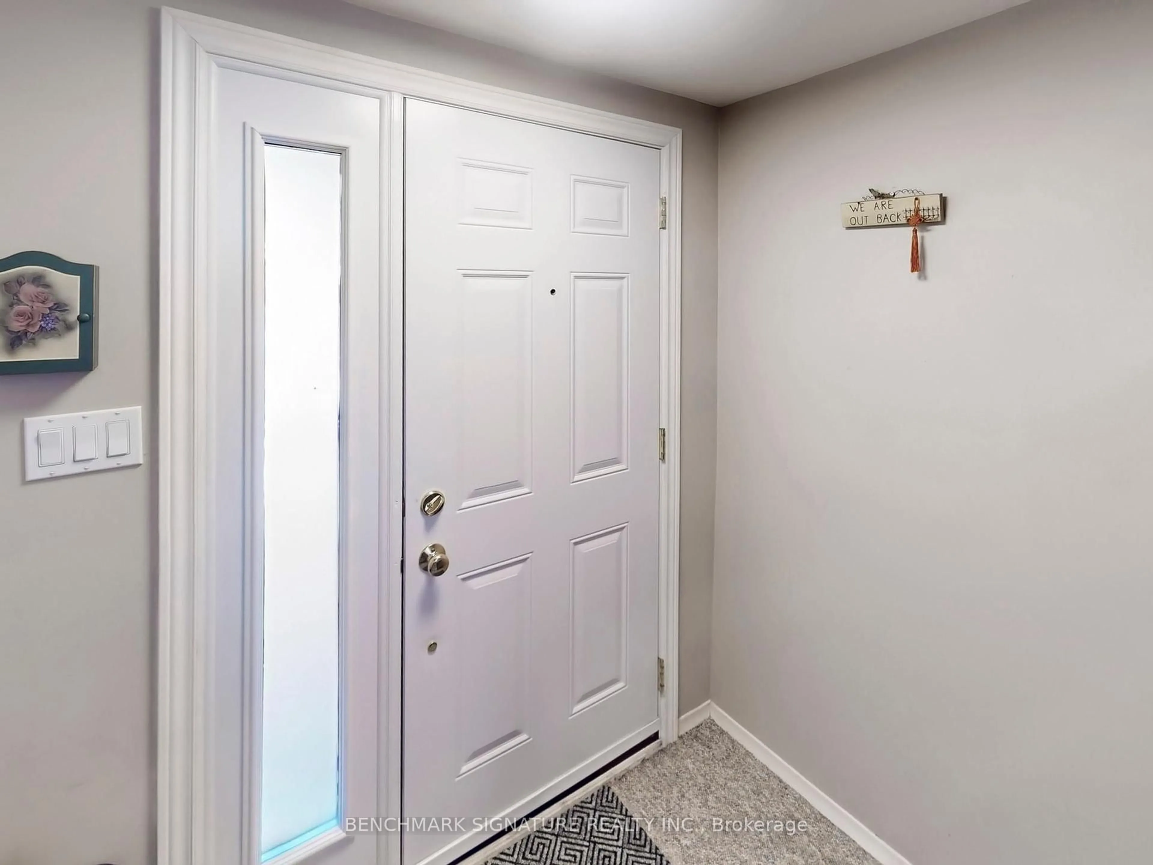 Indoor entryway for 47 Wagon Trailway, Toronto Ontario M2J 4V4