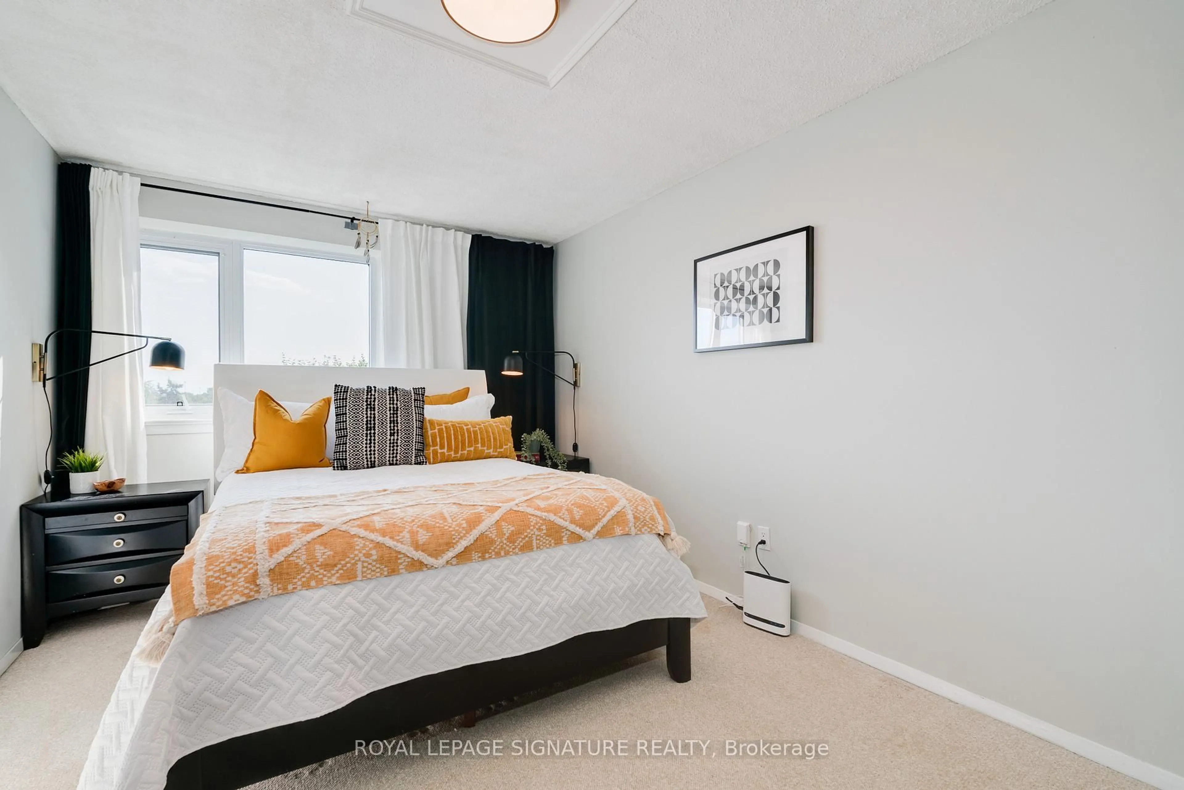 Bedroom with bed, unknown for 4005 Don Mills Rd #235, Toronto Ontario M2H 3J9