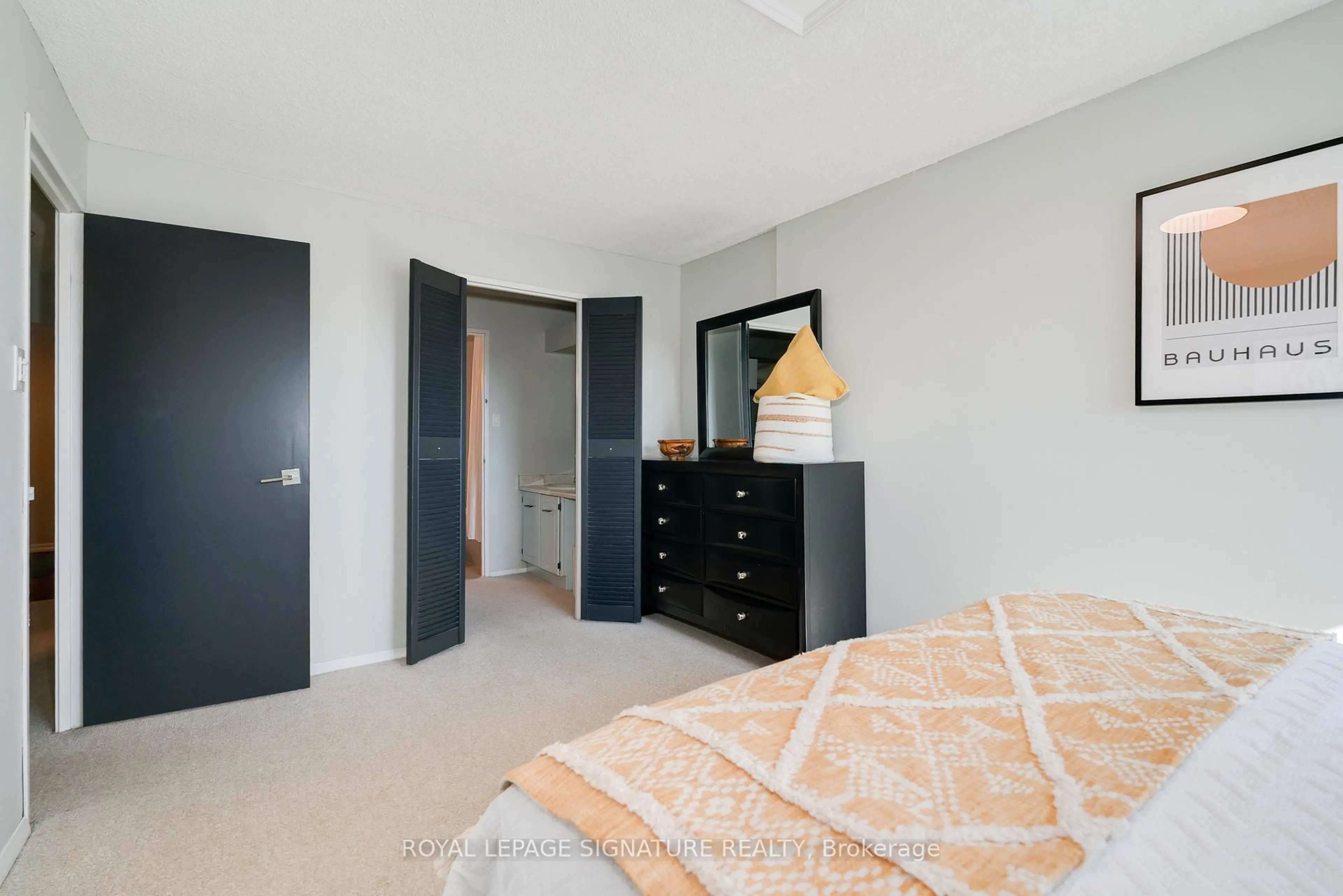 Bedroom with bed, carpet floor for 4005 Don Mills Rd #235, Toronto Ontario M2H 3J9