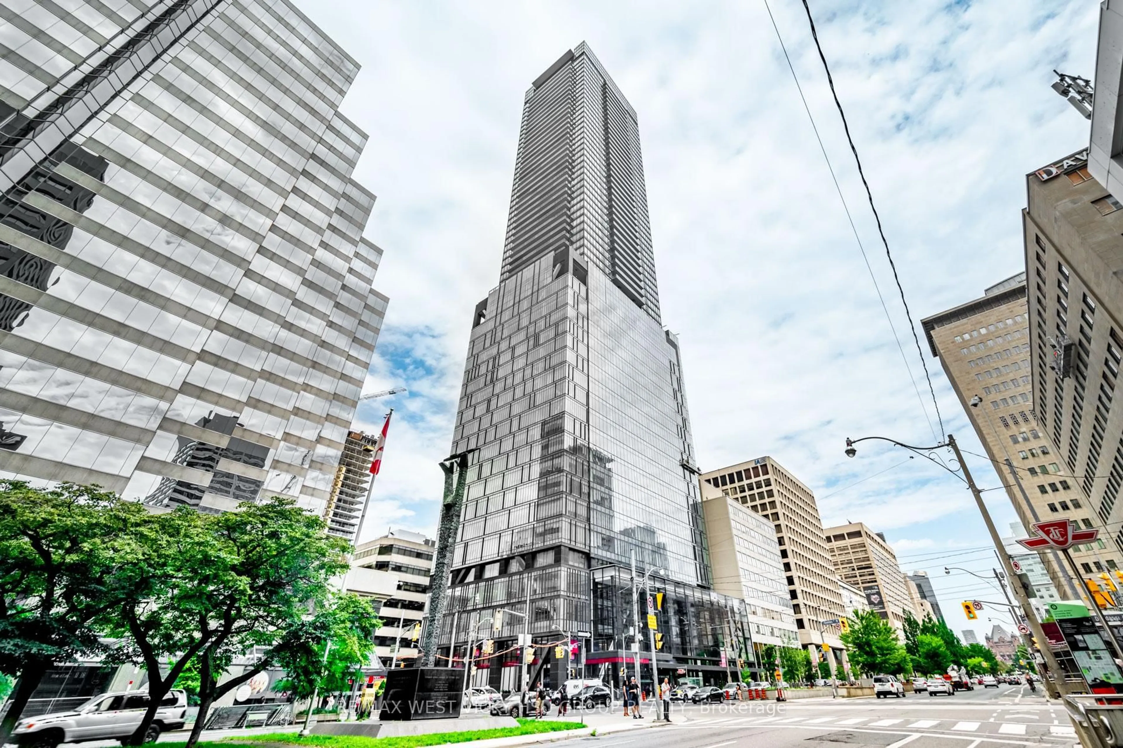 Unknown for 488 University Ave #5302, Toronto Ontario M5G 0C1