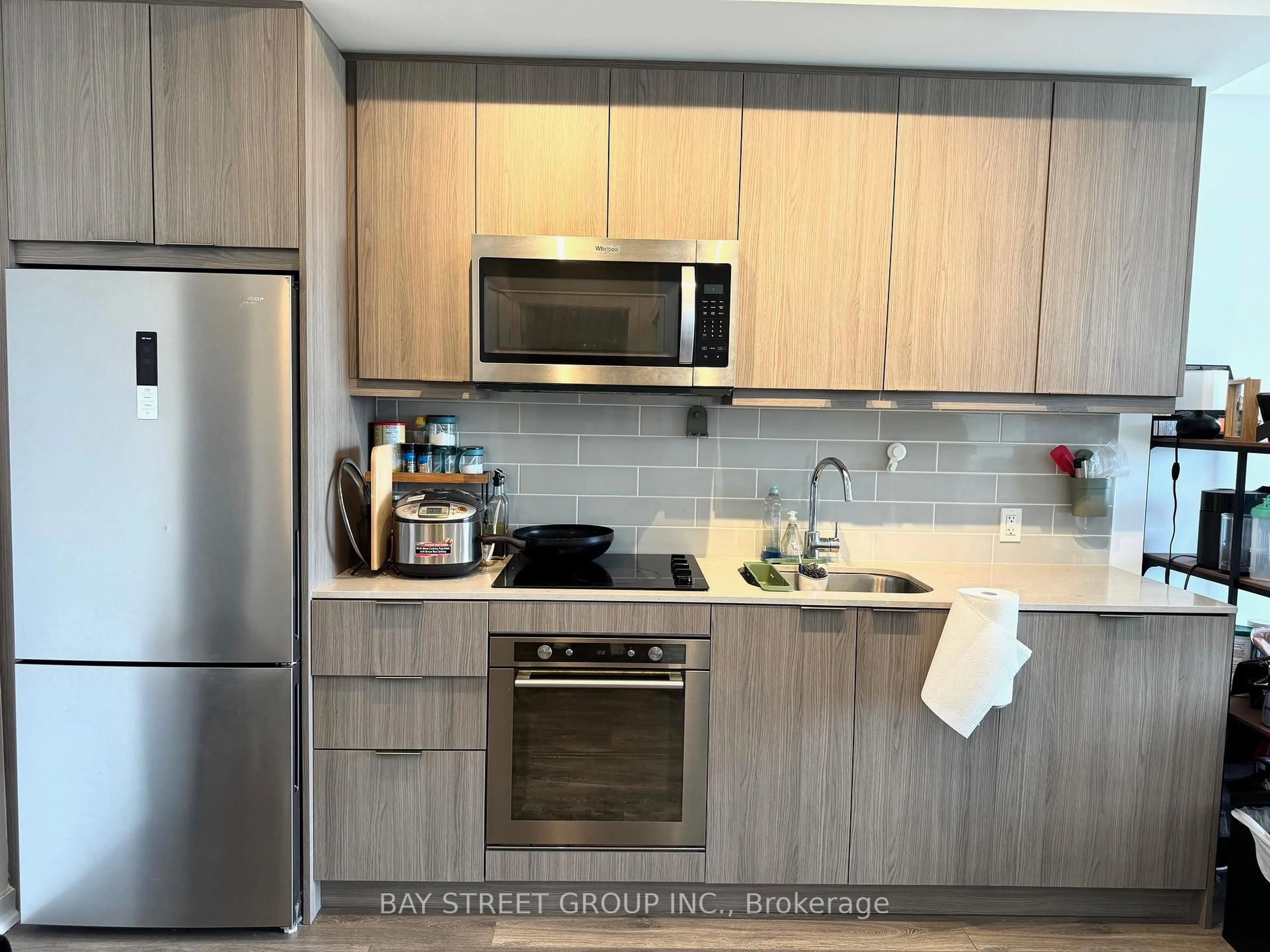 Standard kitchen, unknown for 38 Forest Manor Rd #1009, Toronto Ontario M2J 0H4