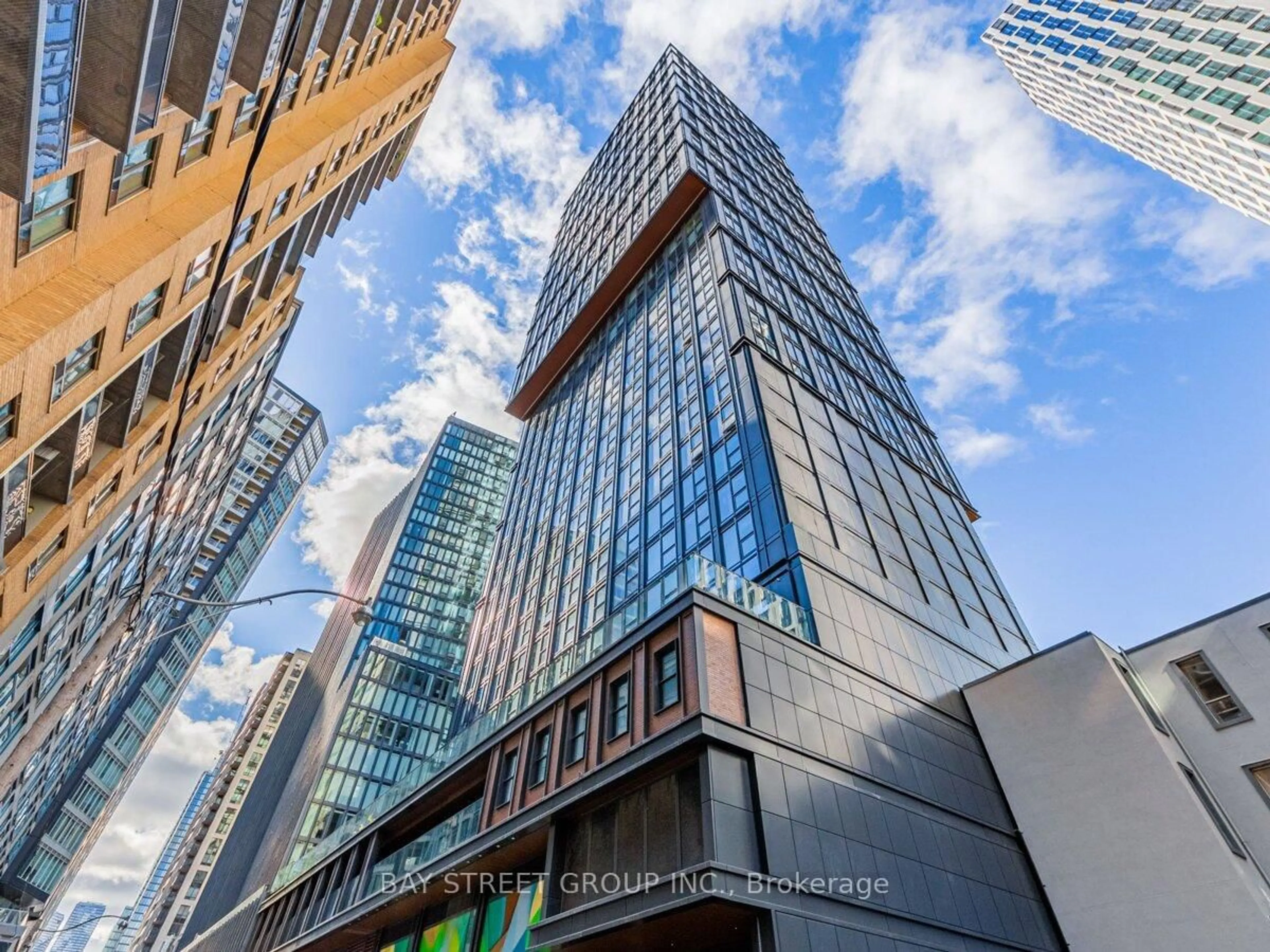 Indoor foyer for 82 Dalhousie St #1709, Toronto Ontario M5B 0C5