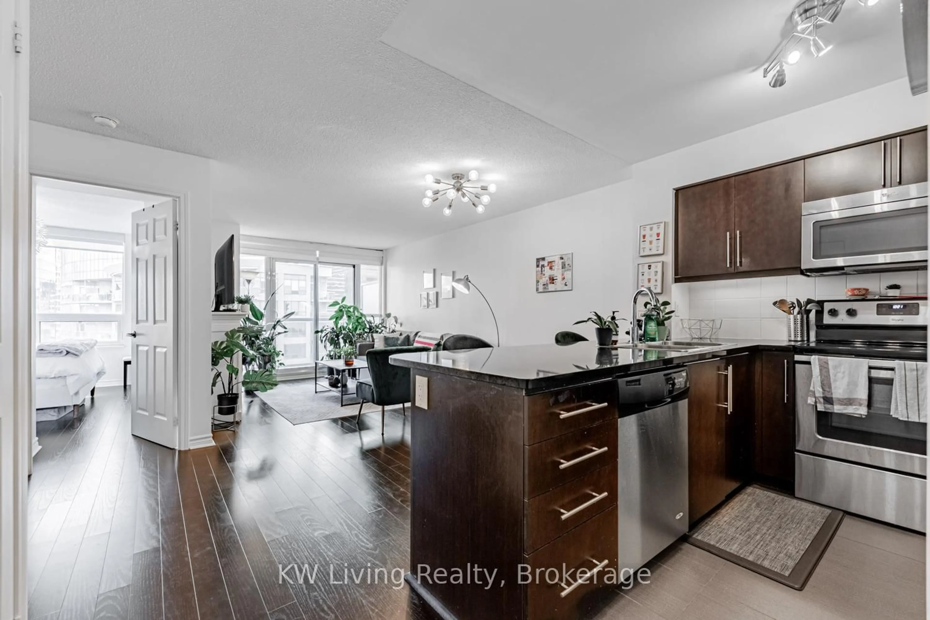 Open concept kitchen, wood/laminate floor for 19 Grand Trunk Cres ##3903, Toronto Ontario M5J 3A3
