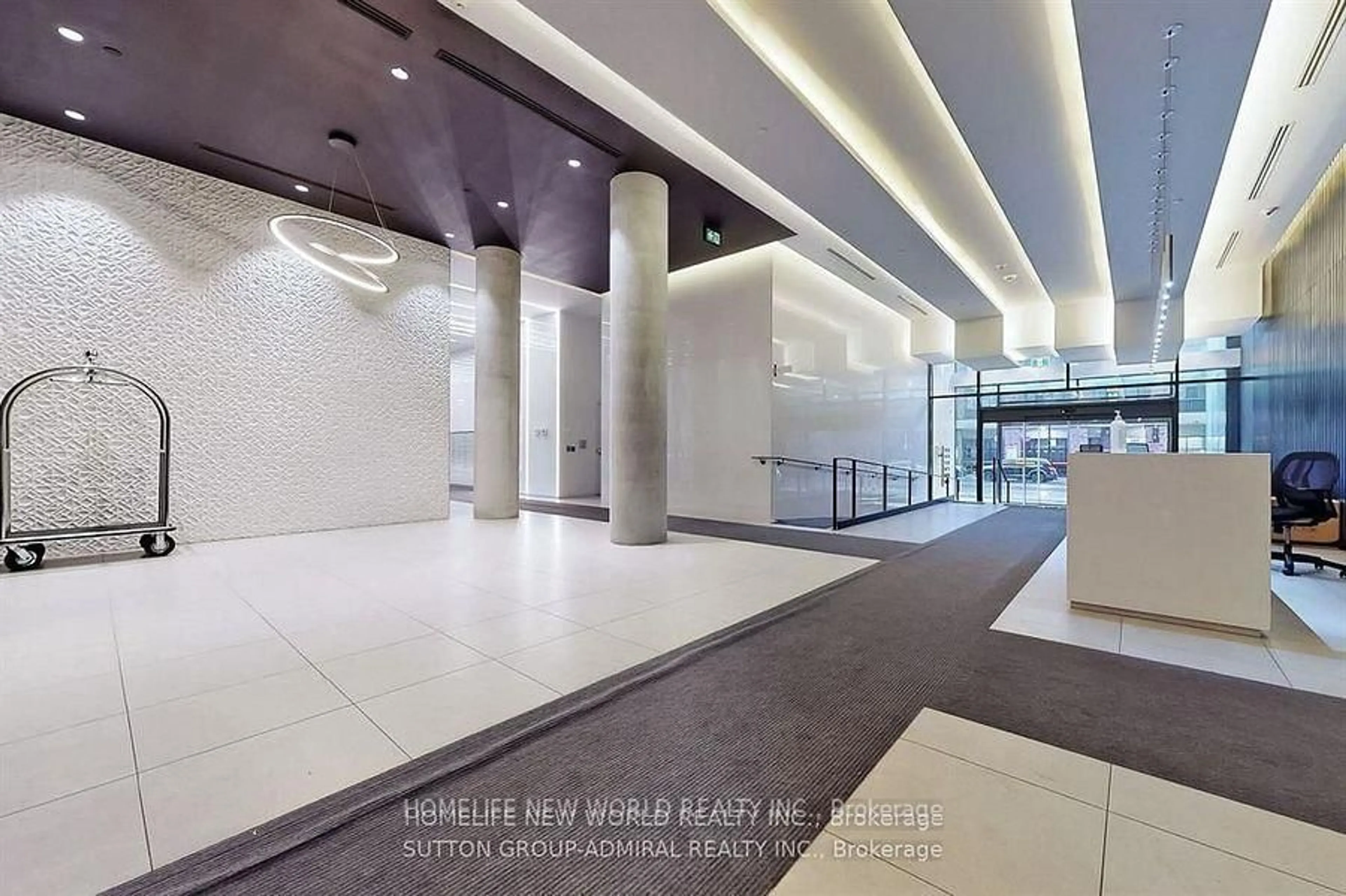 Indoor foyer for 158 Front St #1901, Toronto Ontario M5A 0K9