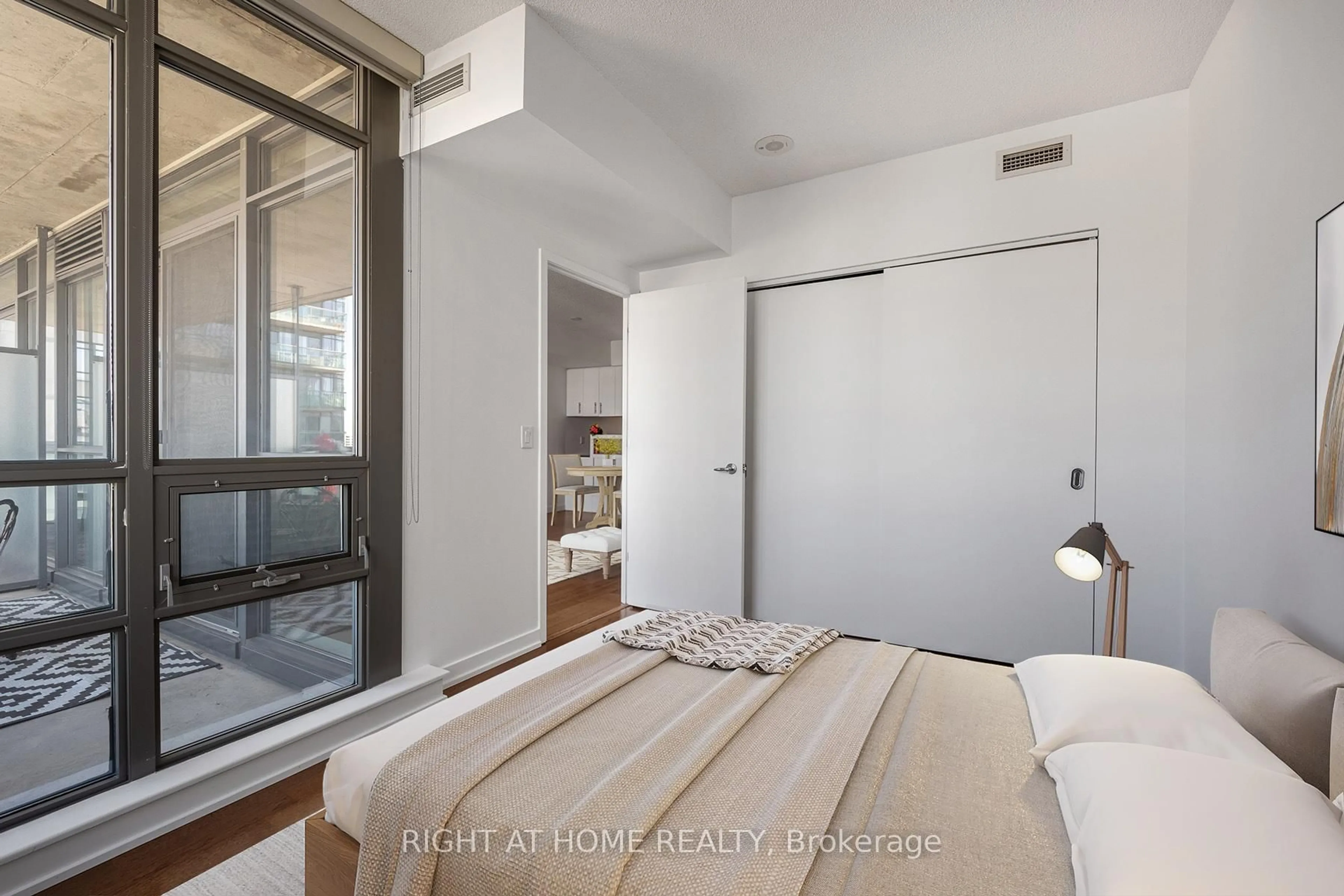 Bedroom with bed, unknown for 281 Mutual St #2104, Toronto Ontario M4Y 3C4