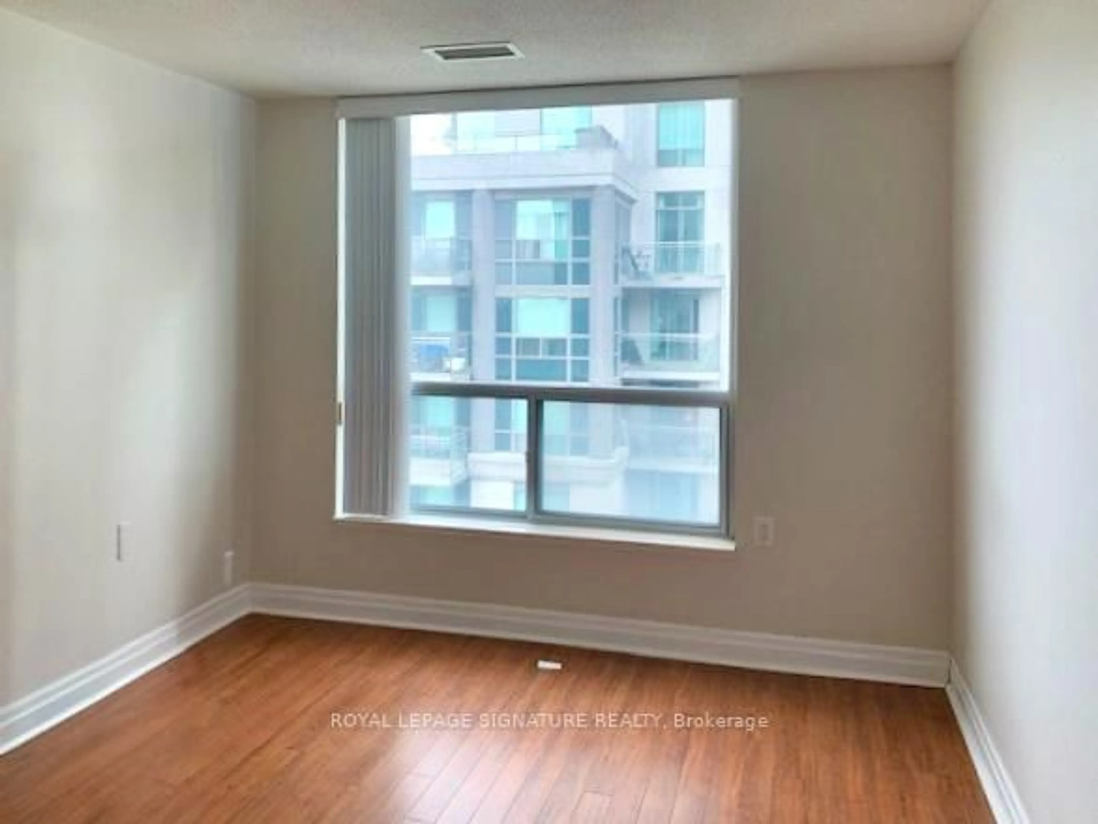 A pic of a room for 21 Hillcrest Ave #1703, Toronto Ontario M2N 7K2
