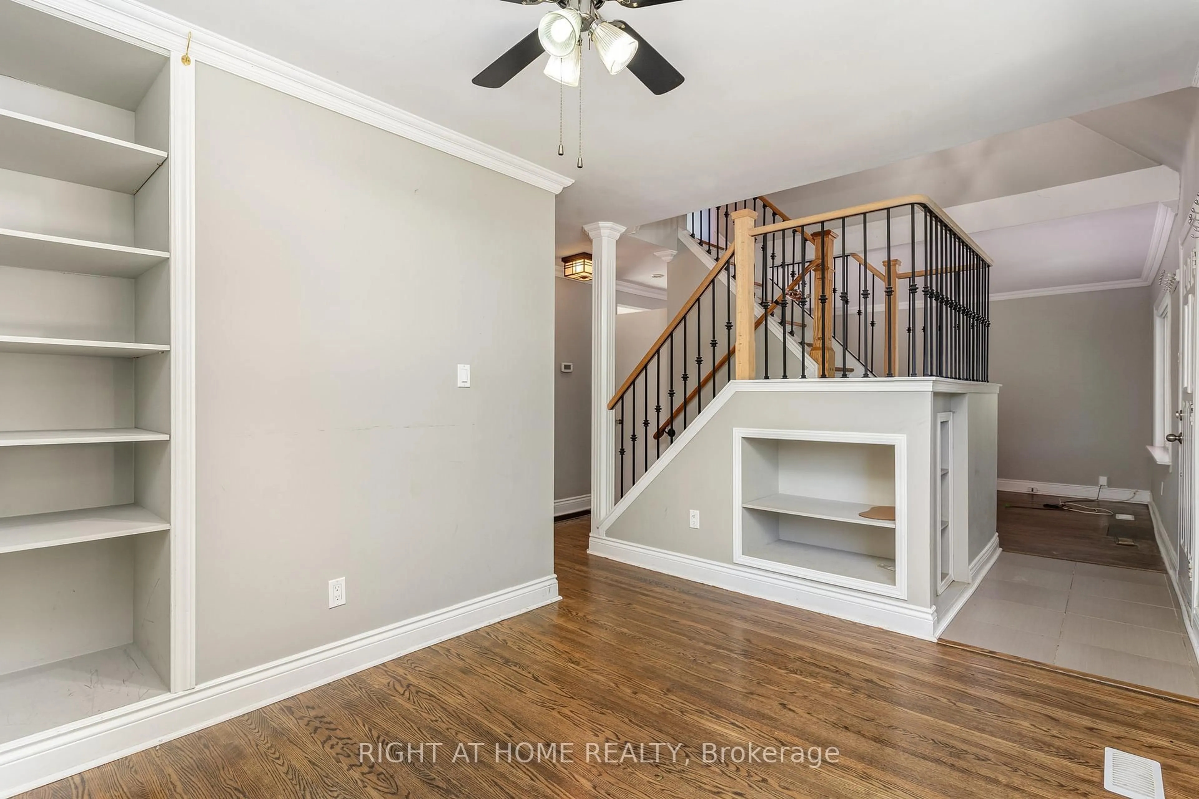 Unknown for 45 Yorkview Dr, Toronto Ontario M2N 2R9