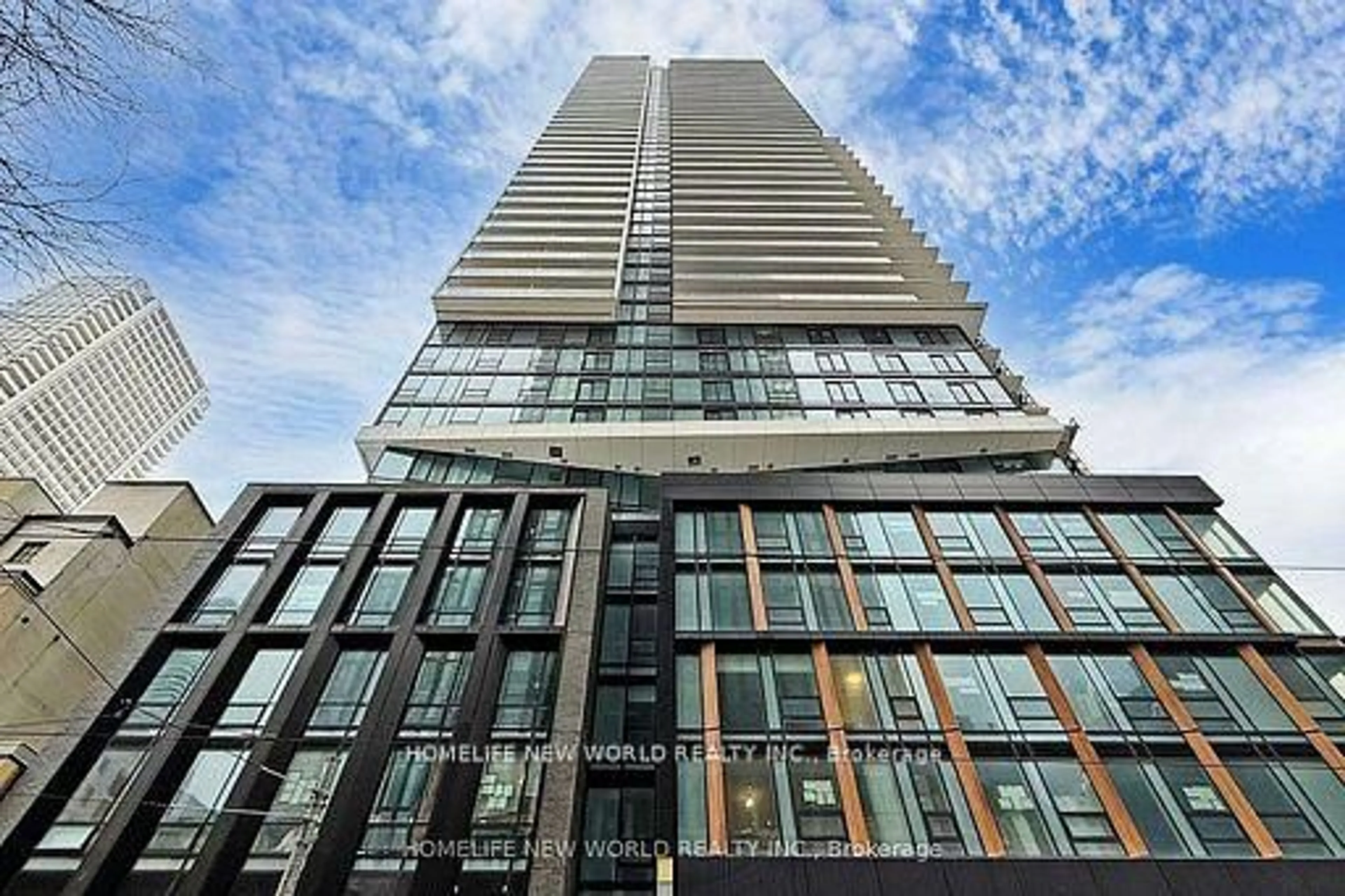 Indoor foyer for 89 CHURCH St #2205, Toronto Ontario M5C 0B7