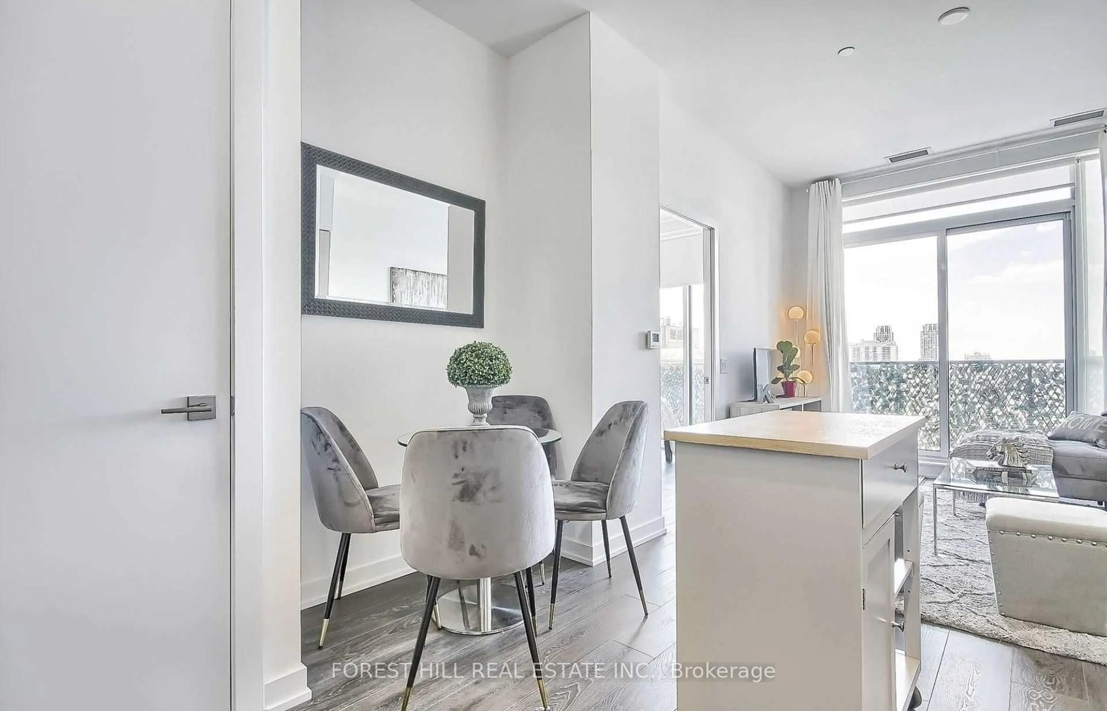 Unknown for 609 Avenue Rd #1508, Toronto Ontario M4V 0B1