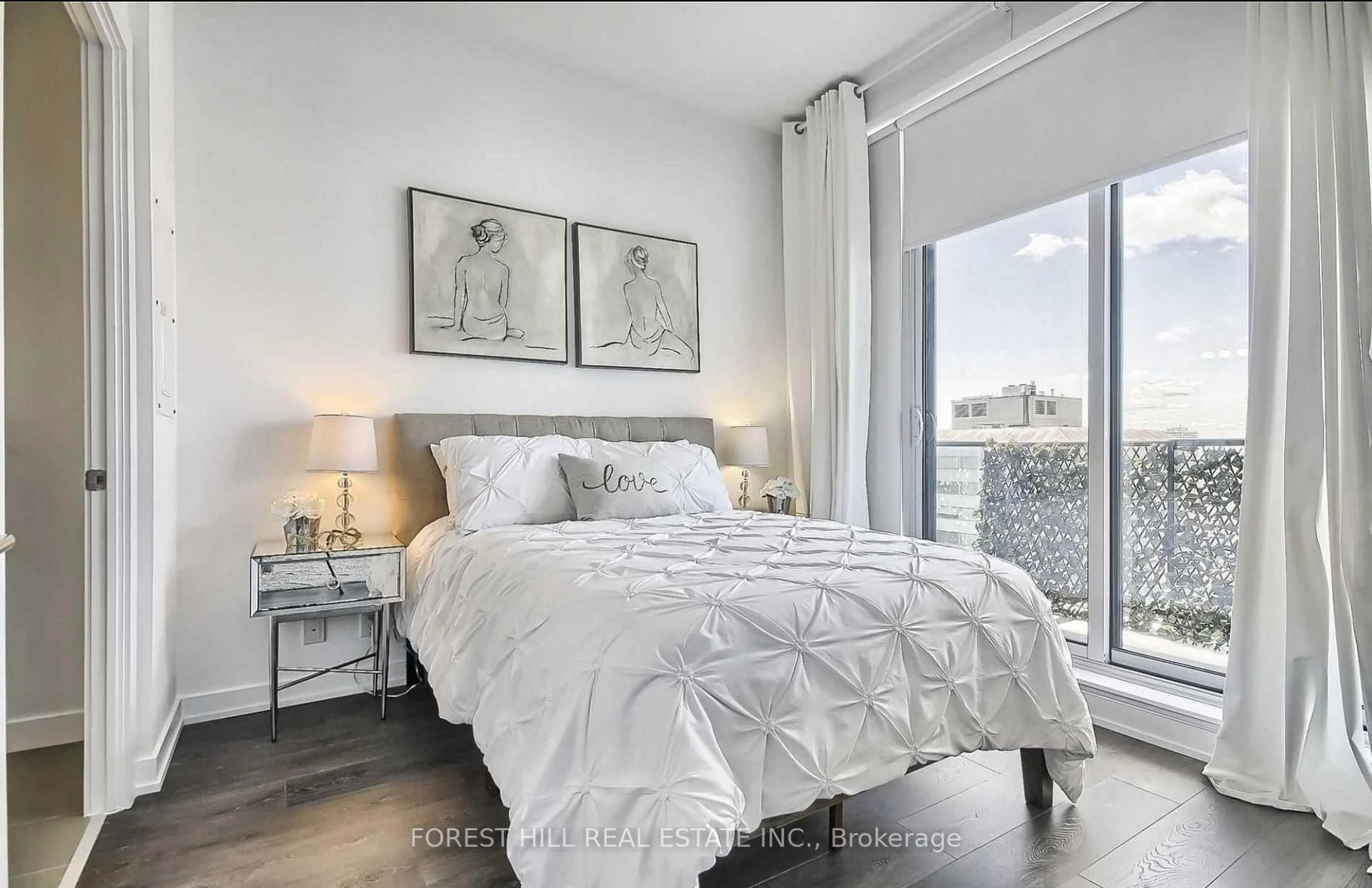 Bedroom with bed, unknown for 609 Avenue Rd #1508, Toronto Ontario M4V 0B1