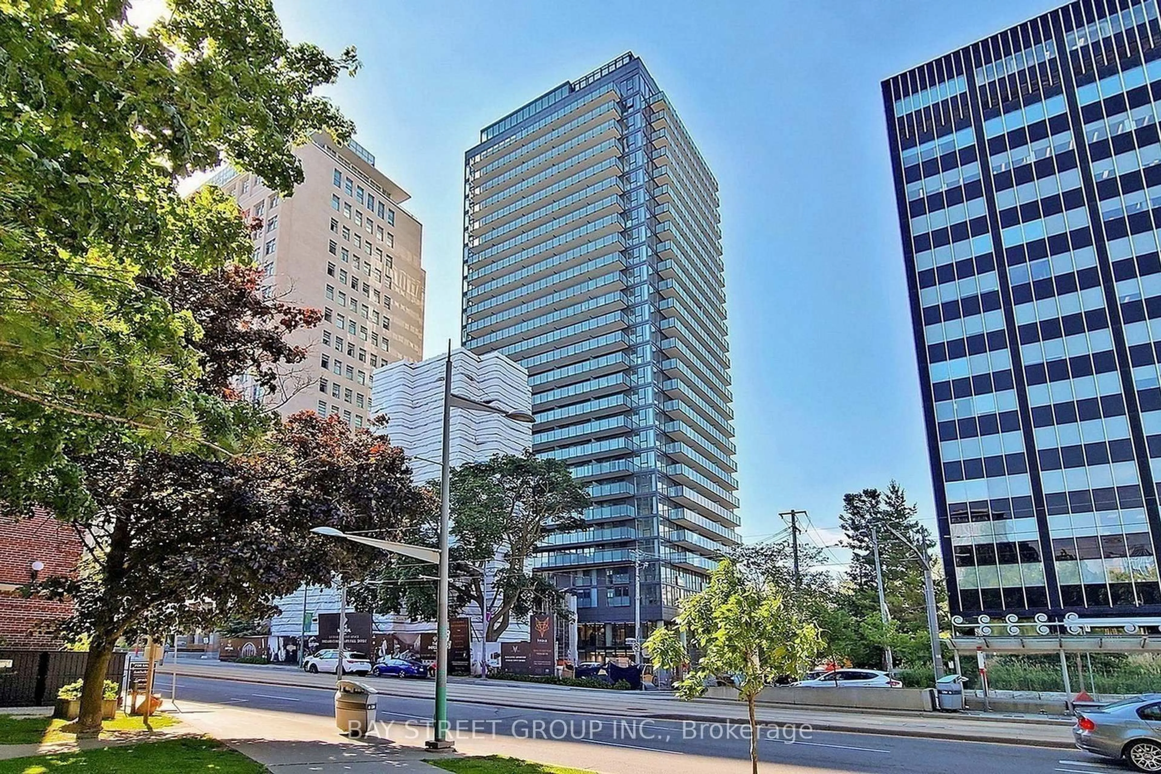 Unknown for 99 Foxbar Rd #306, Toronto Ontario M4V 0B2