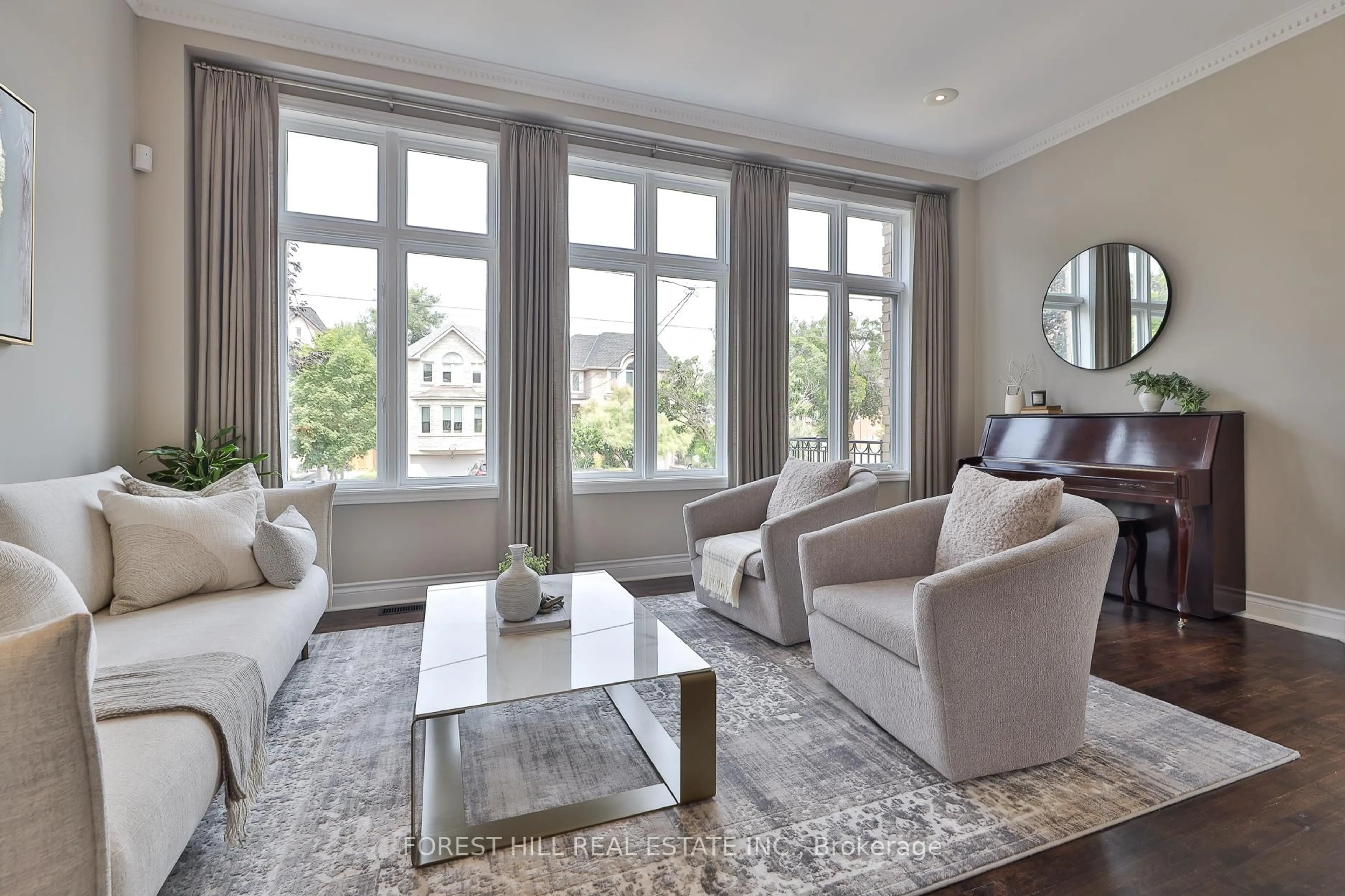 Living room with furniture, unknown for 303 Joicey Blvd, Toronto Ontario M5M 2V8