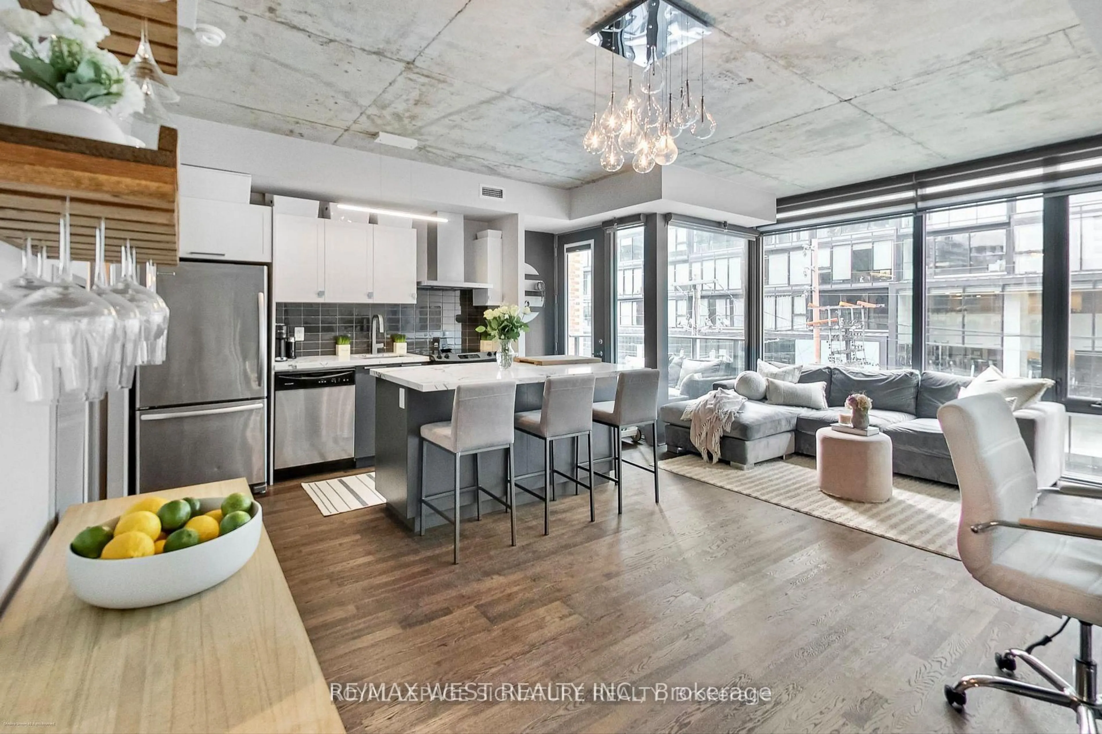 Open concept kitchen, unknown for 650 King St #310, Toronto Ontario M5V 0H6