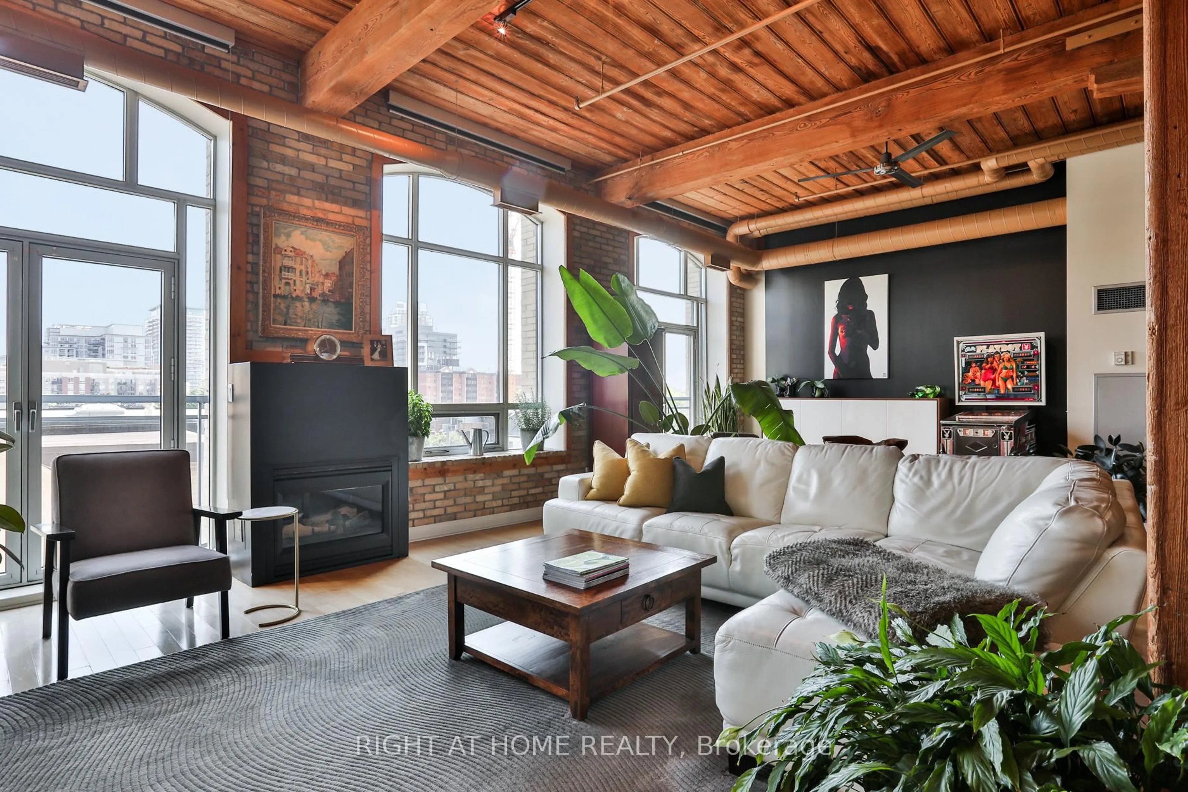 Living room with furniture, unknown for 993 Queen St #310, Toronto Ontario M6J 1H2