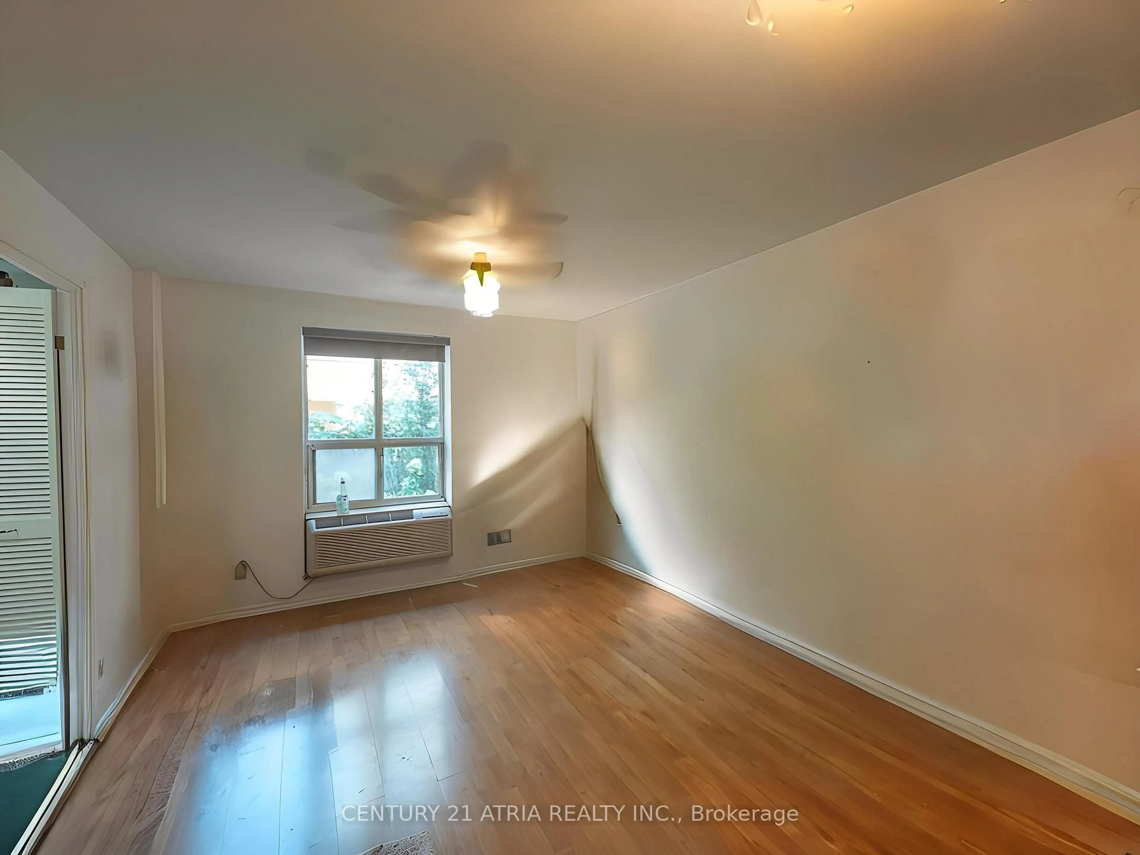 A pic of a room for 88 Charles St #105, Toronto Ontario M4Y 2W7