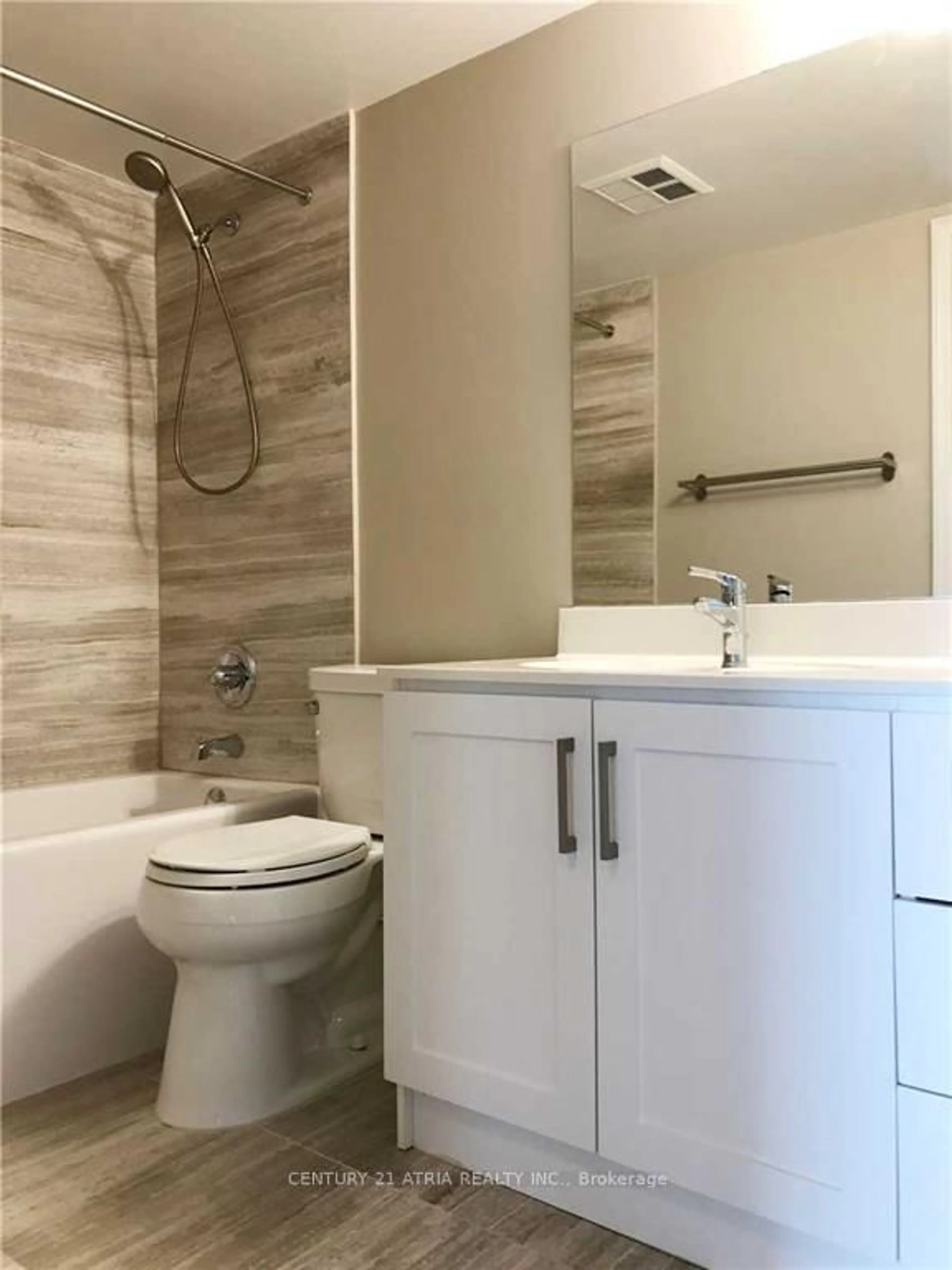 Standard bathroom, ceramic/tile floor for 256 Doris Ave #1711, Toronto Ontario M2N 6X8
