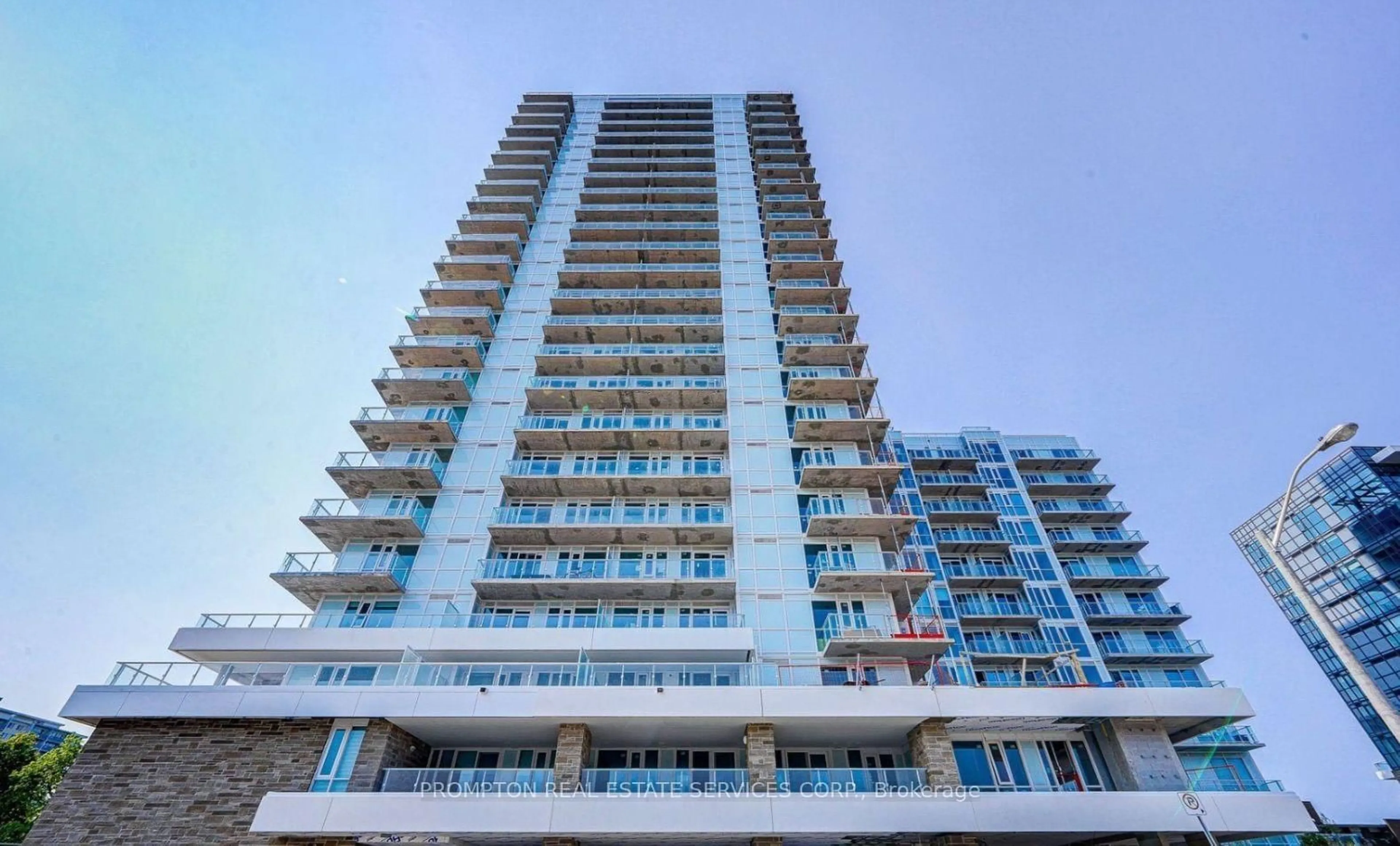 Balcony in the apartment, unknown for 10 Deerlick Cres #2006, Toronto Ontario M3A 0A7