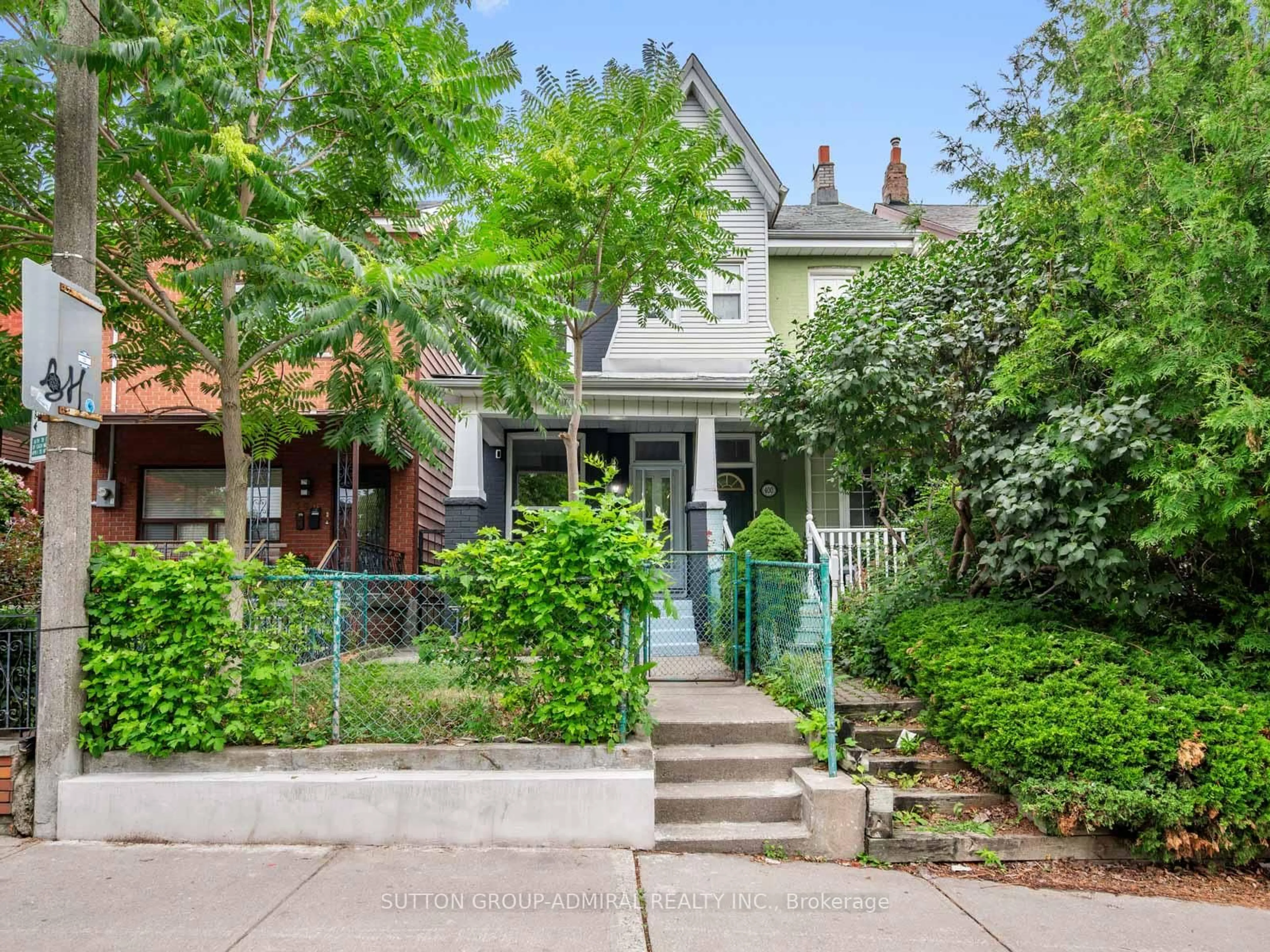 Unknown for 398 Crawford St, Toronto Ontario M6J 2V9