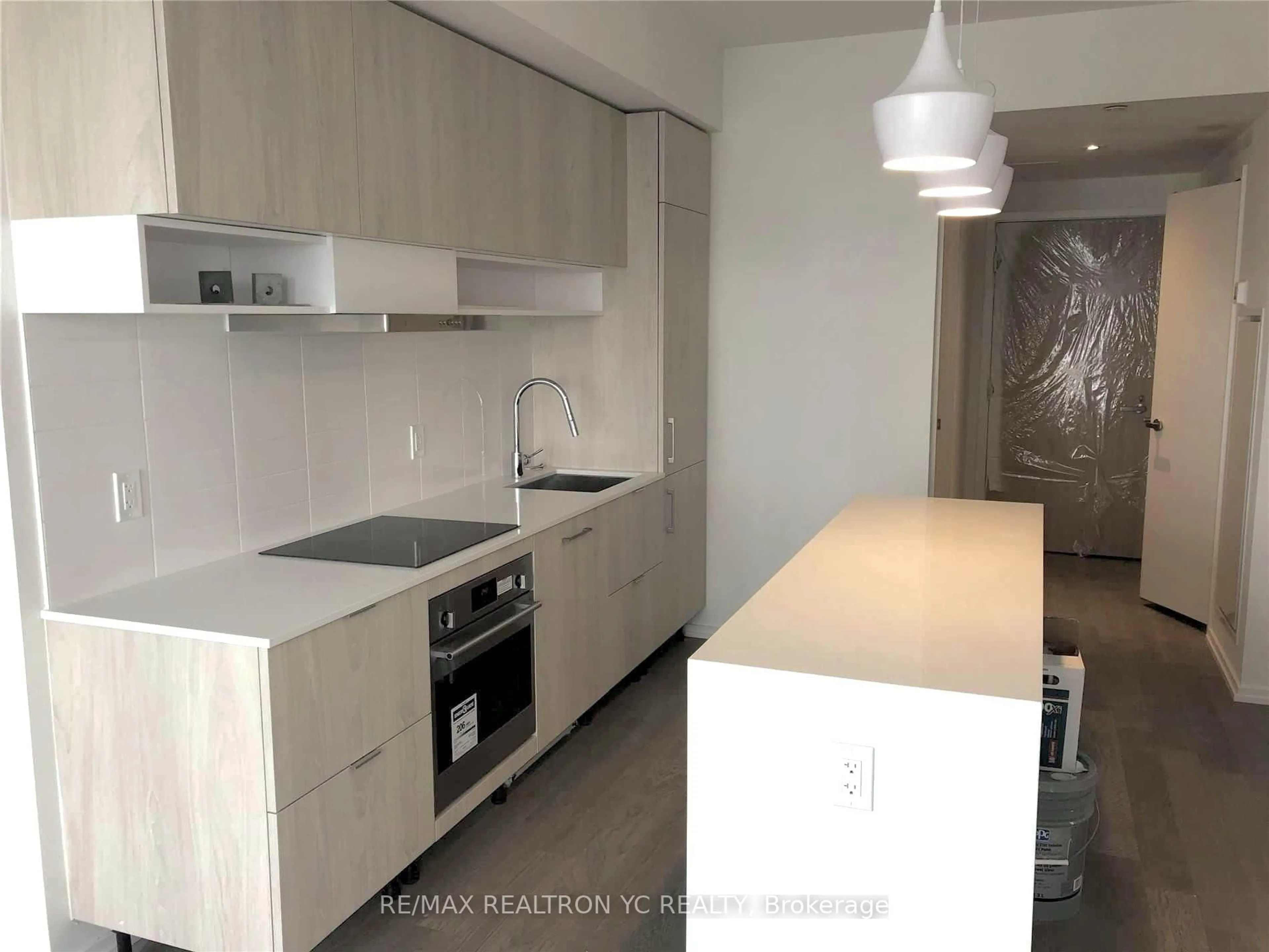 Standard kitchen, unknown for 5 Soudan Ave #2910, Toronto Ontario M4S 0B1