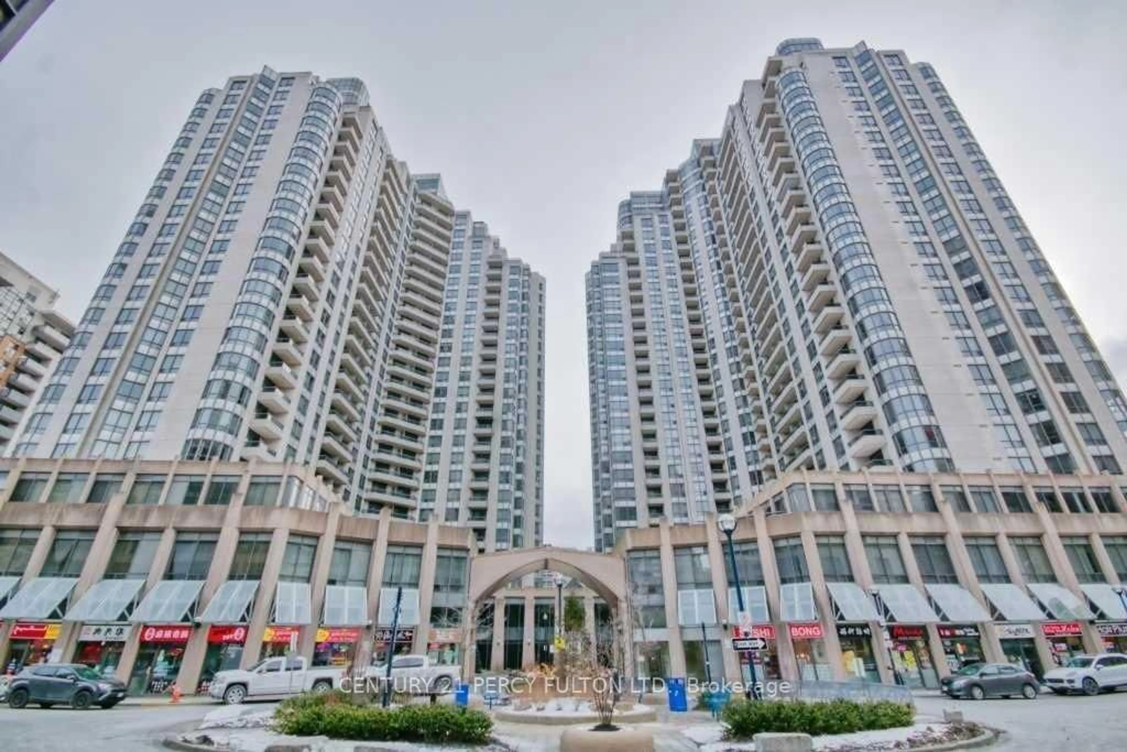 Indoor foyer for 5 Northtown Way #1008, Toronto Ontario M2N 7A1