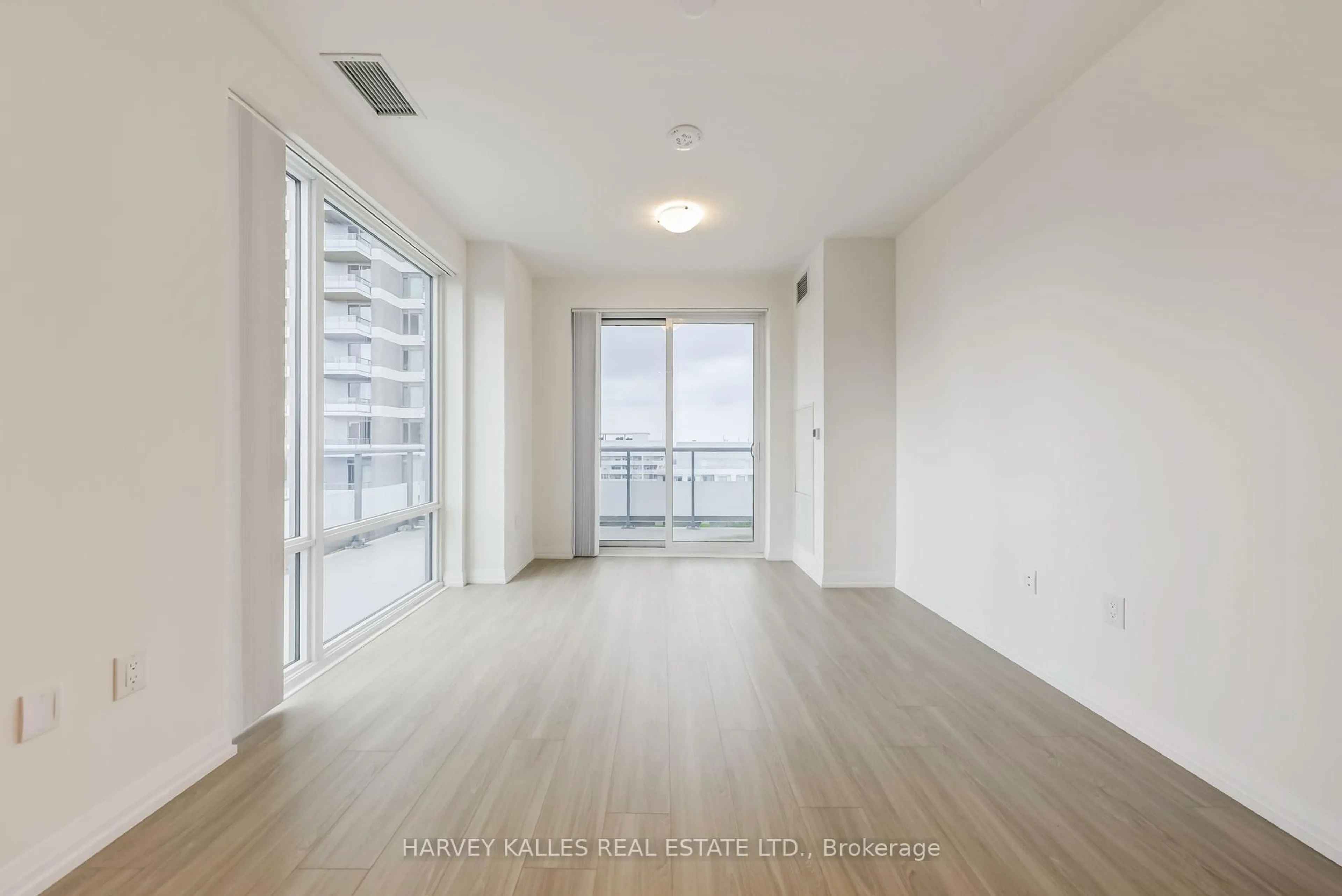 A pic of a room for 25 Holly St #PH03, Toronto Ontario M4S 0E3