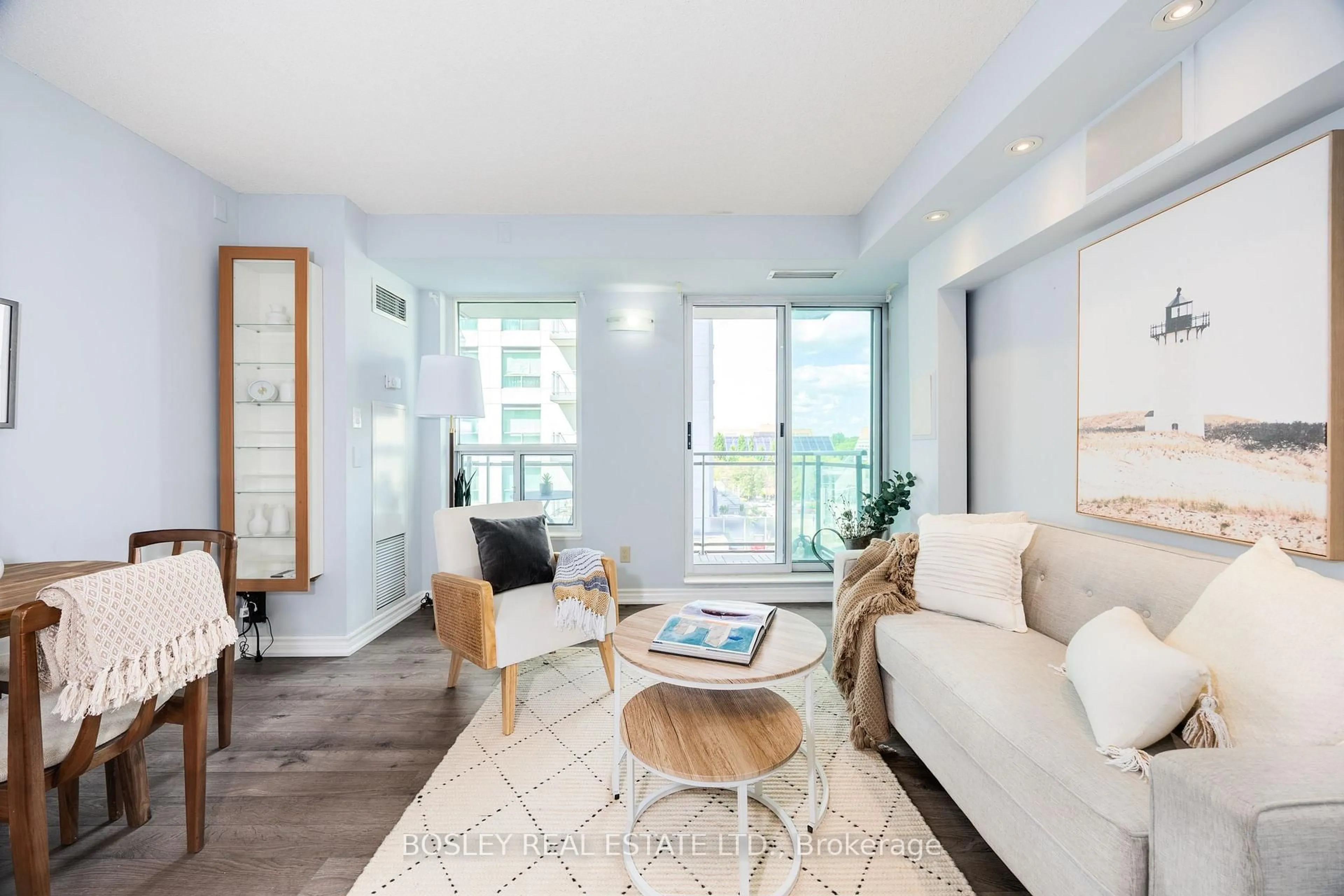 Living room with furniture, unknown for 188 Doris Ave #703, Toronto Ontario M2N 6Z5