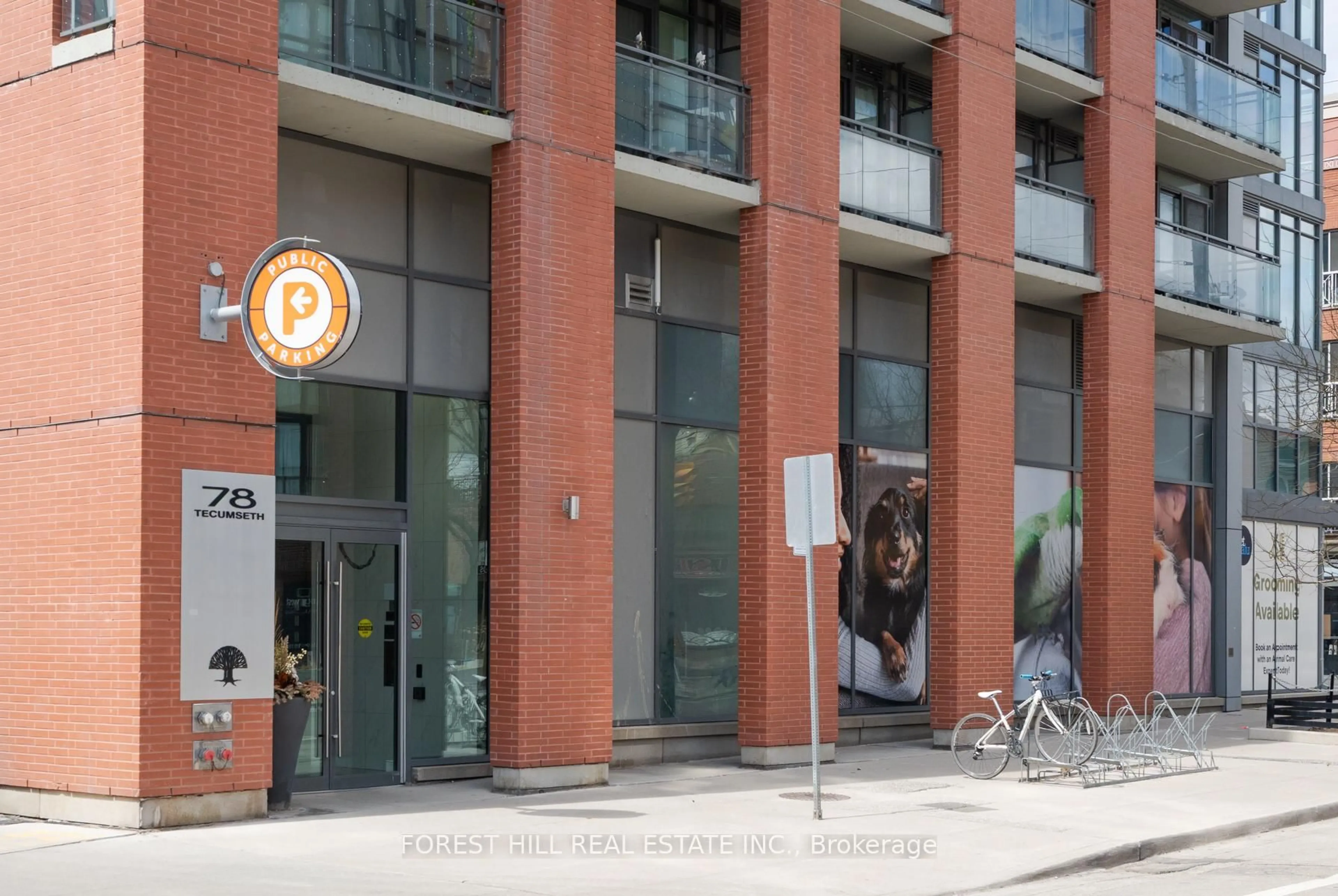Patio, building for 78 Tecumseth St #1005E, Toronto Ontario M5V 0A9