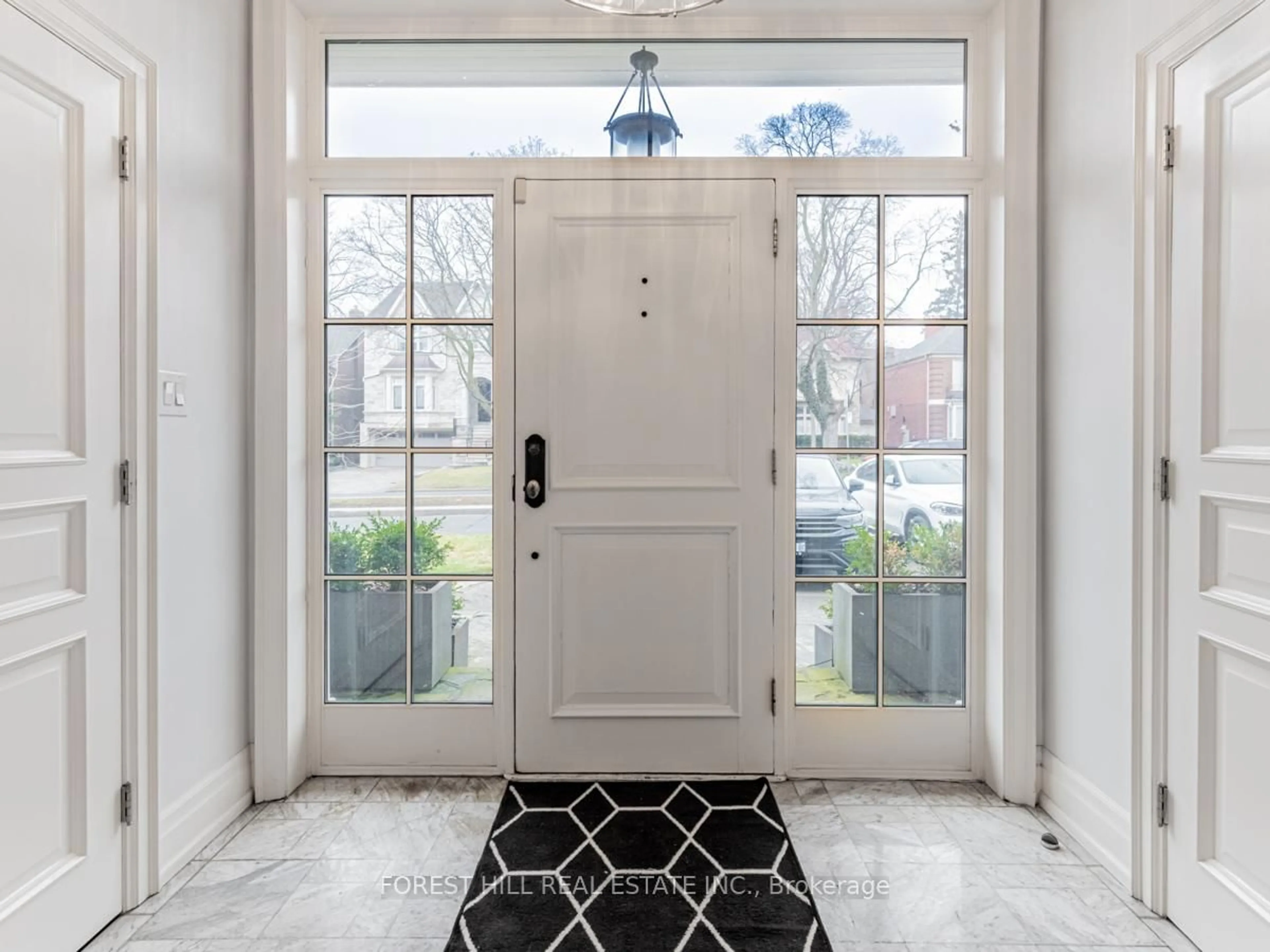 Indoor entryway for 198 Old Forest Hill Rd, Toronto Ontario M6C 2G9