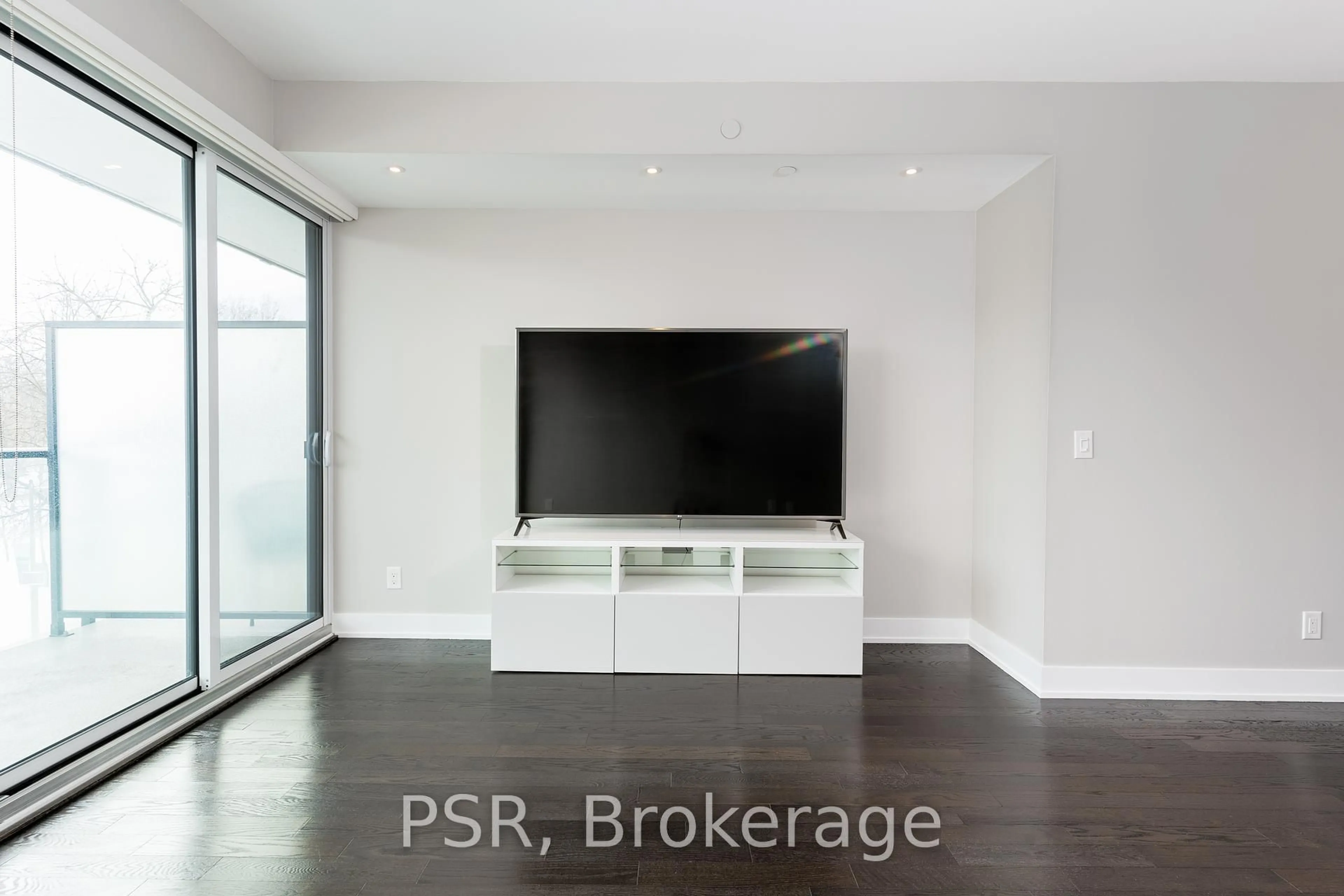 Home theater for 3018 Yonge St #311, Toronto Ontario M4N 0A5