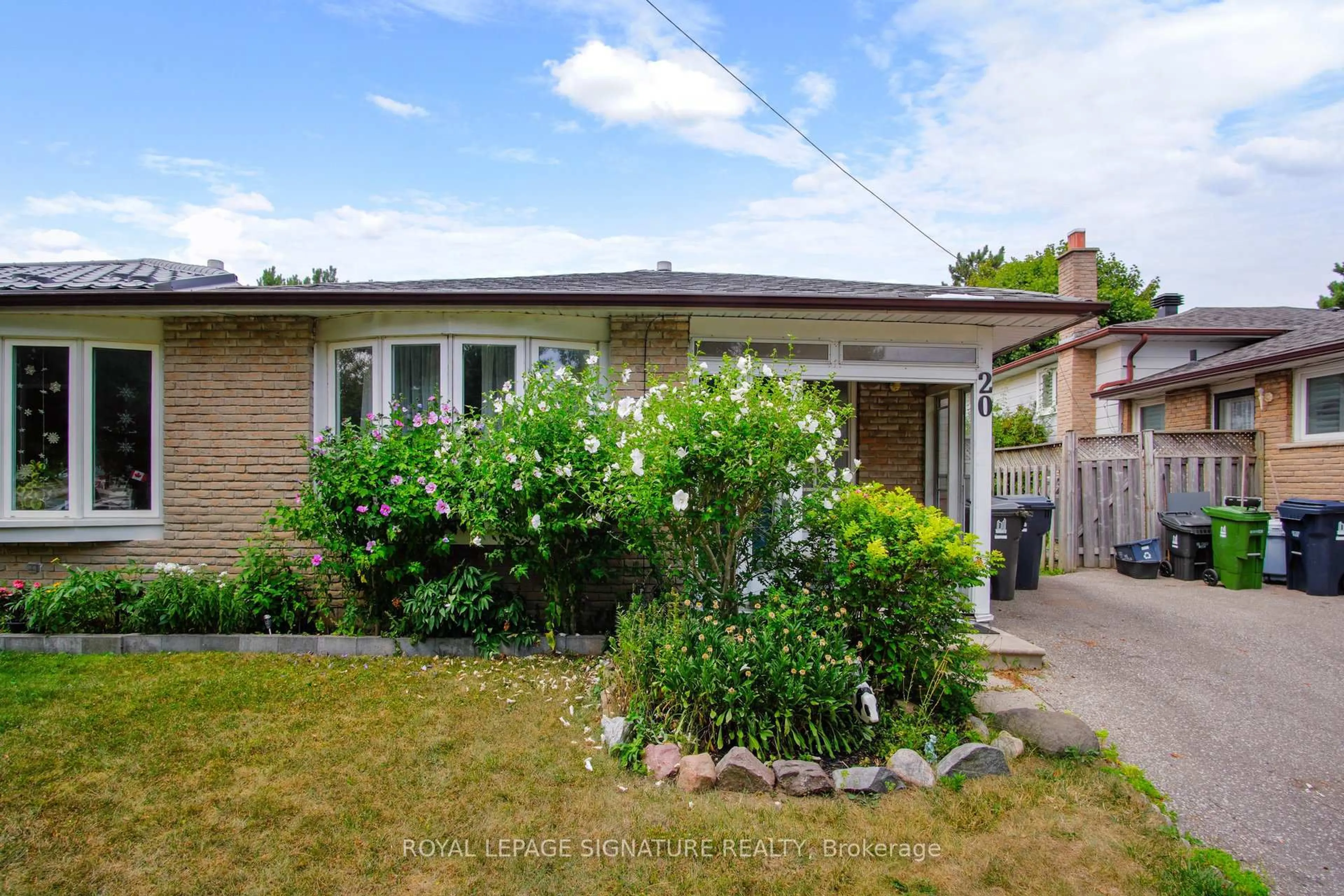 Unknown for 20 Sexton Cres, Toronto Ontario M2H 2L5